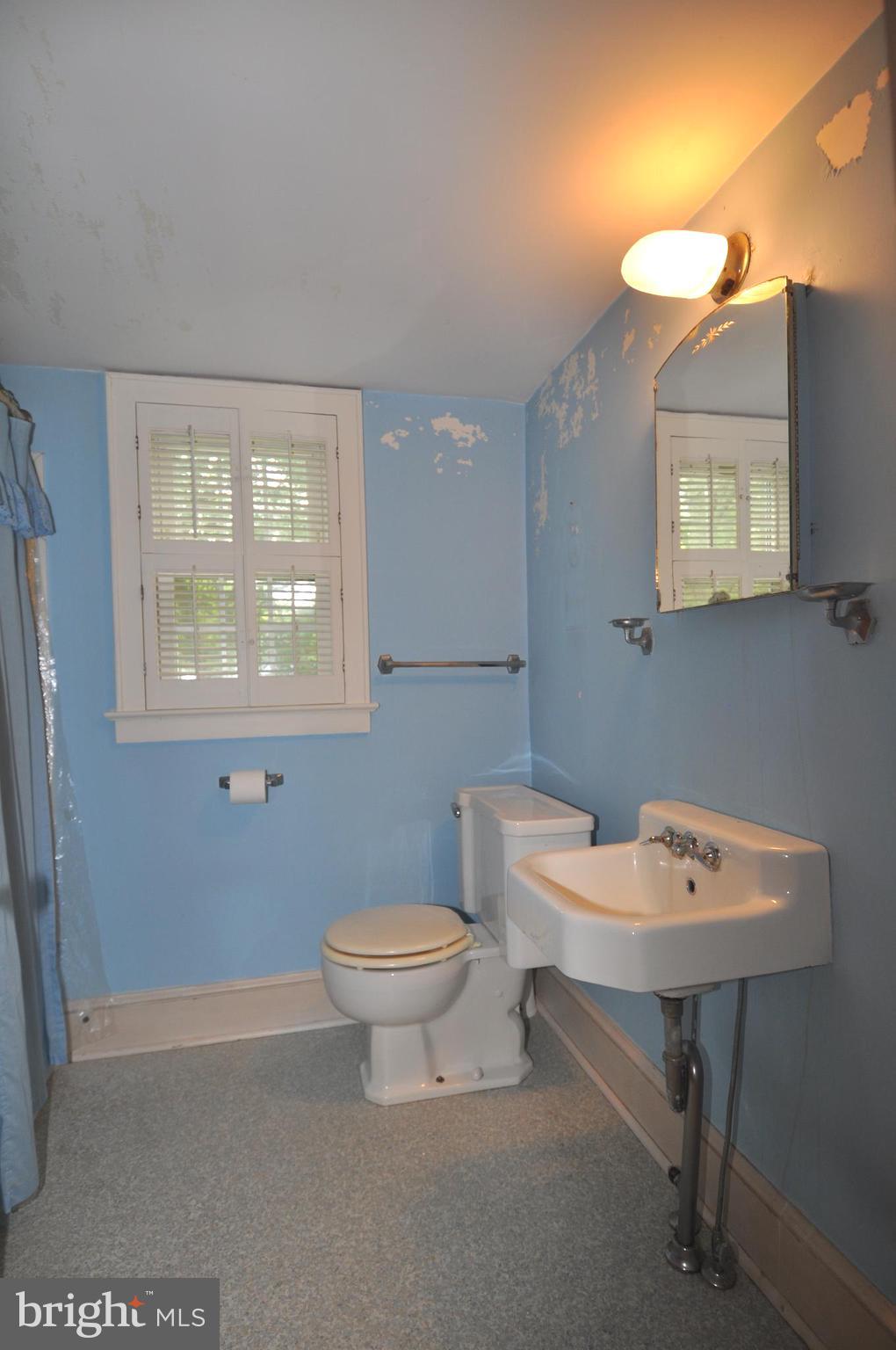 WINTER QUARTERS - Residential