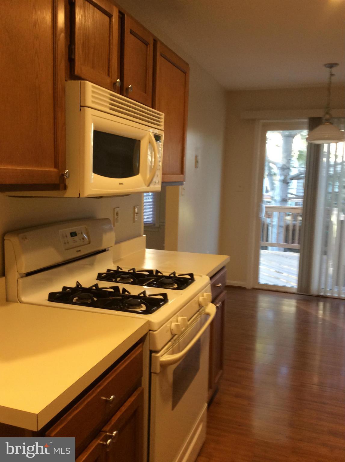 LIFESTYLE AT SULLY STATION - Residential Lease