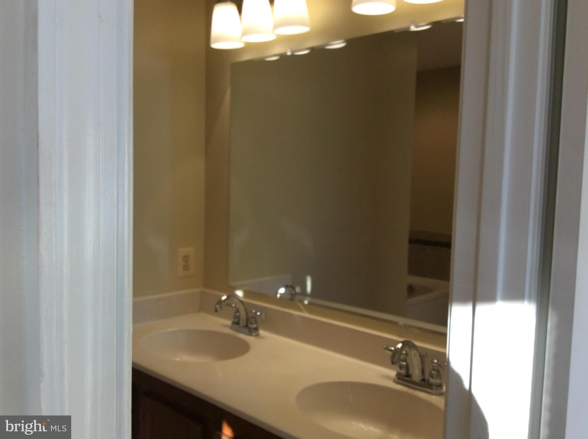 LIFESTYLE AT SULLY STATION - Residential Lease