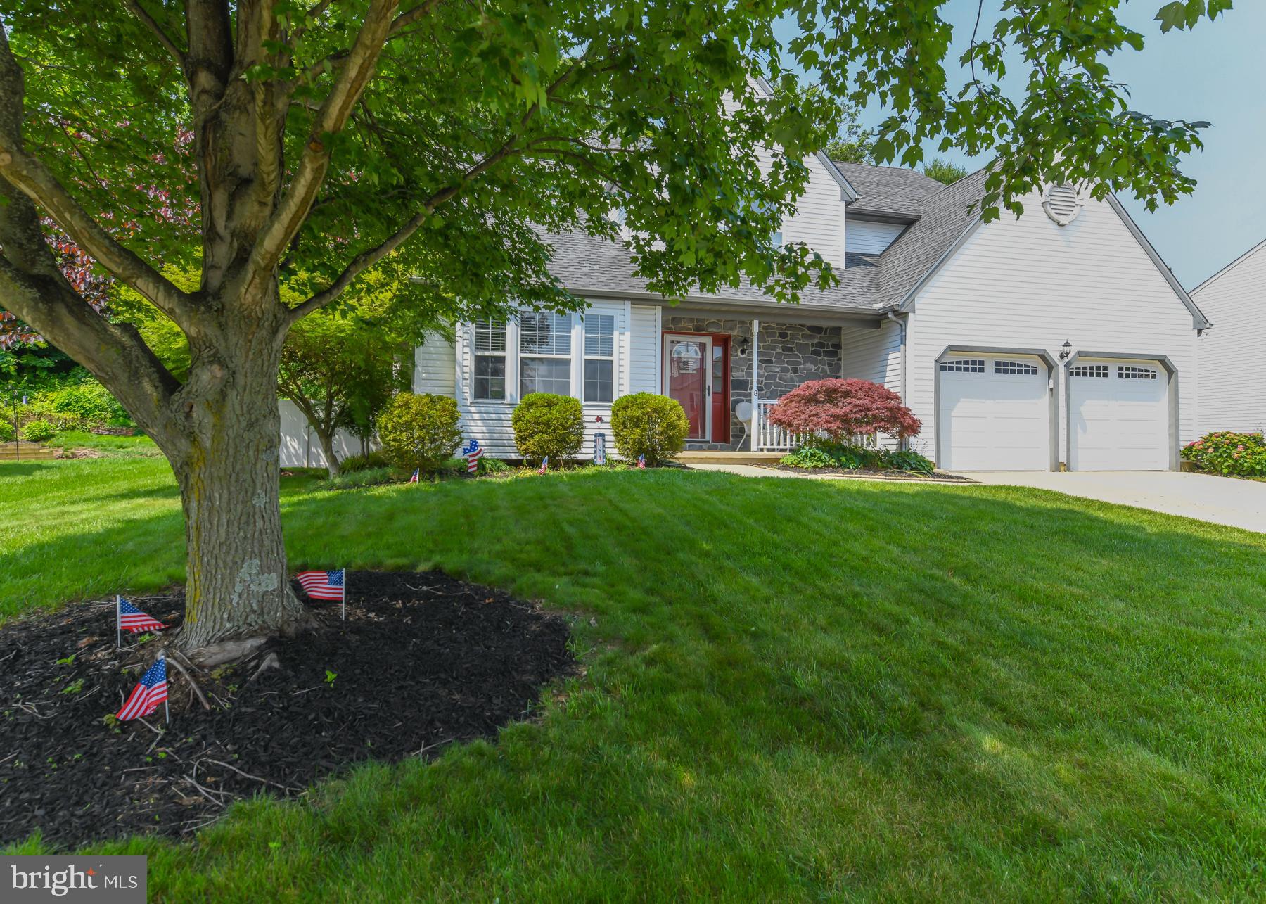8 GREENWOOD DRIVE