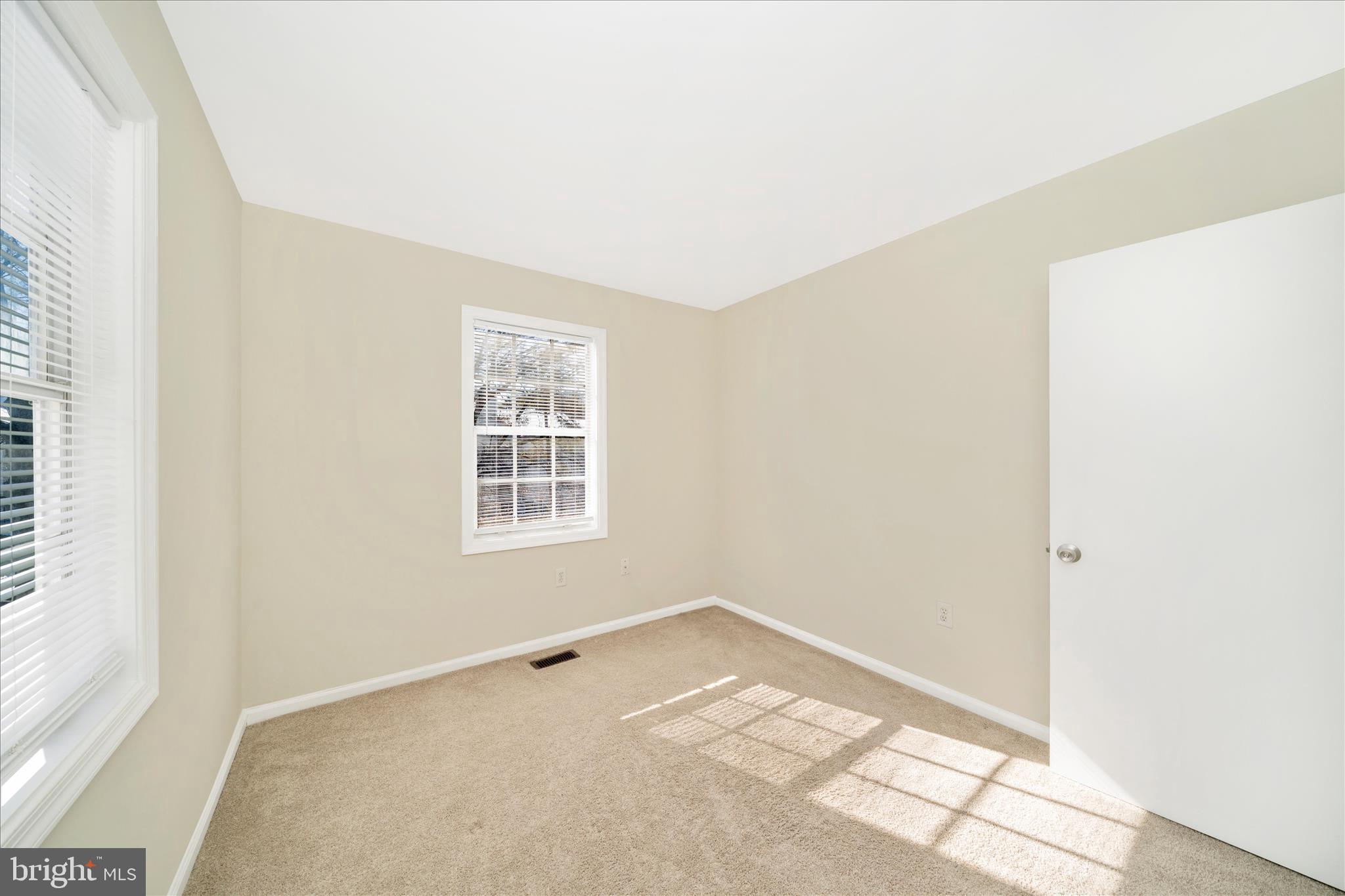 CROFTON MEWS CONDO - Residential