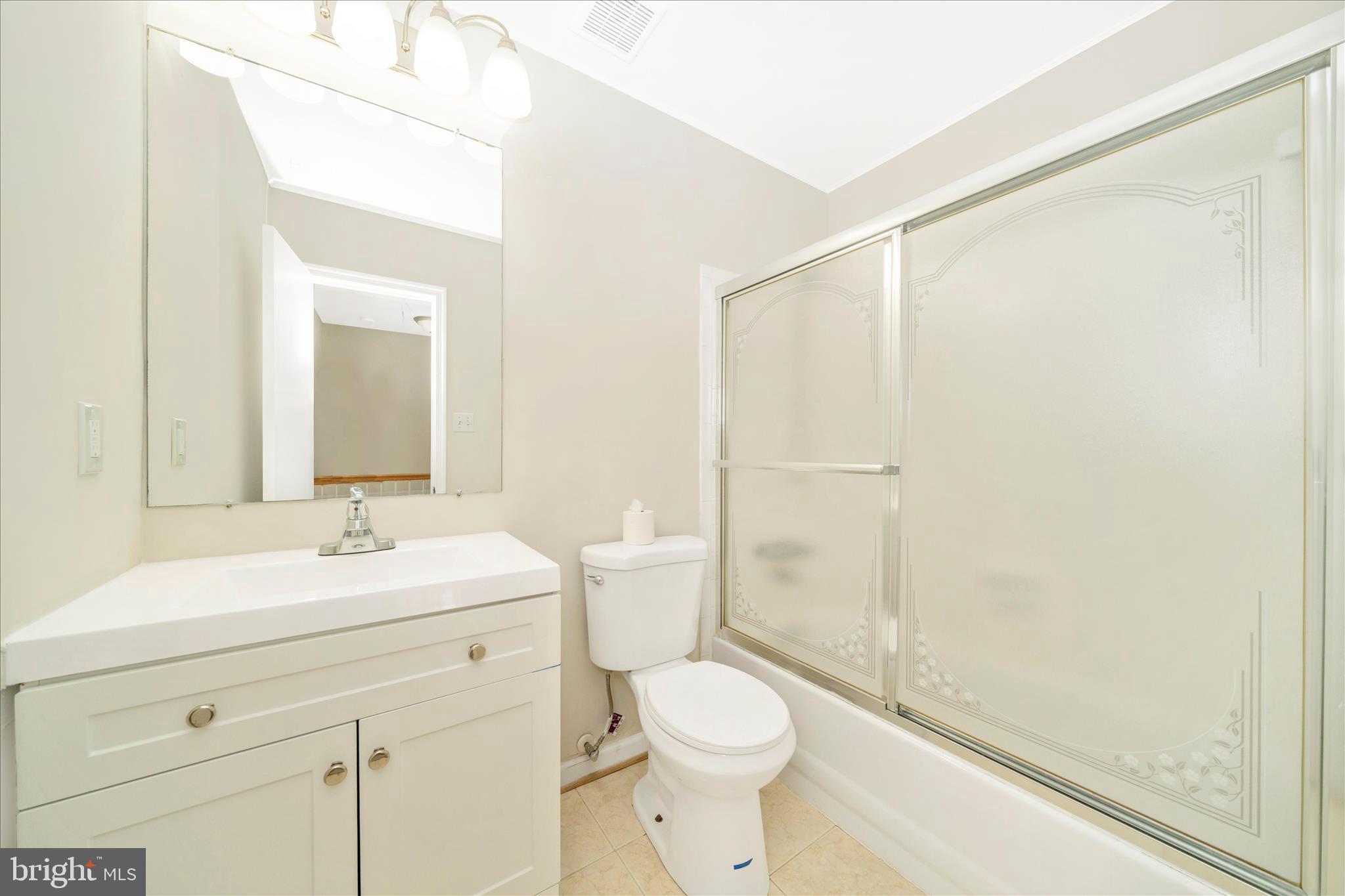 CROFTON MEWS CONDO - Residential