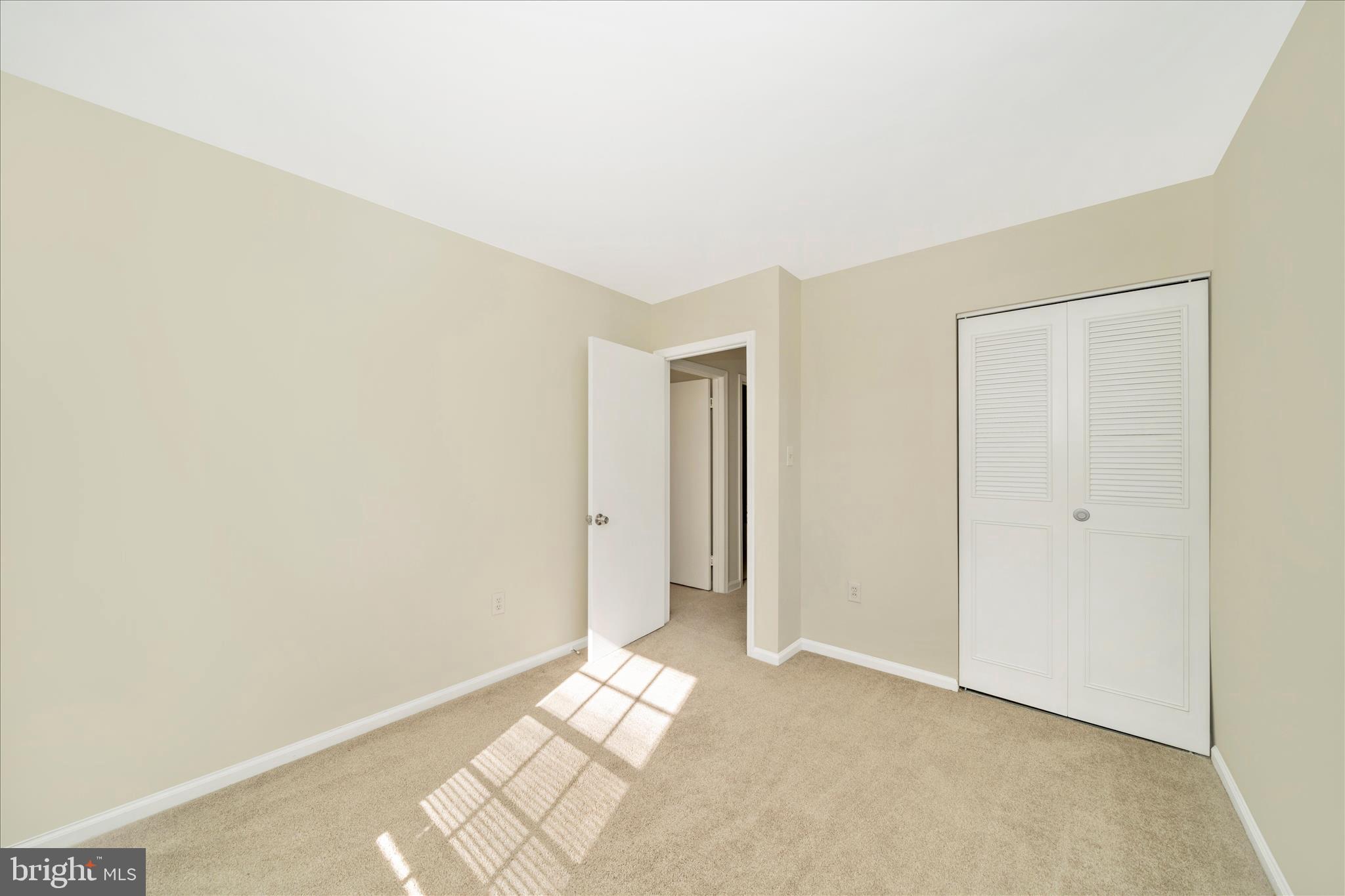 CROFTON MEWS CONDO - Residential