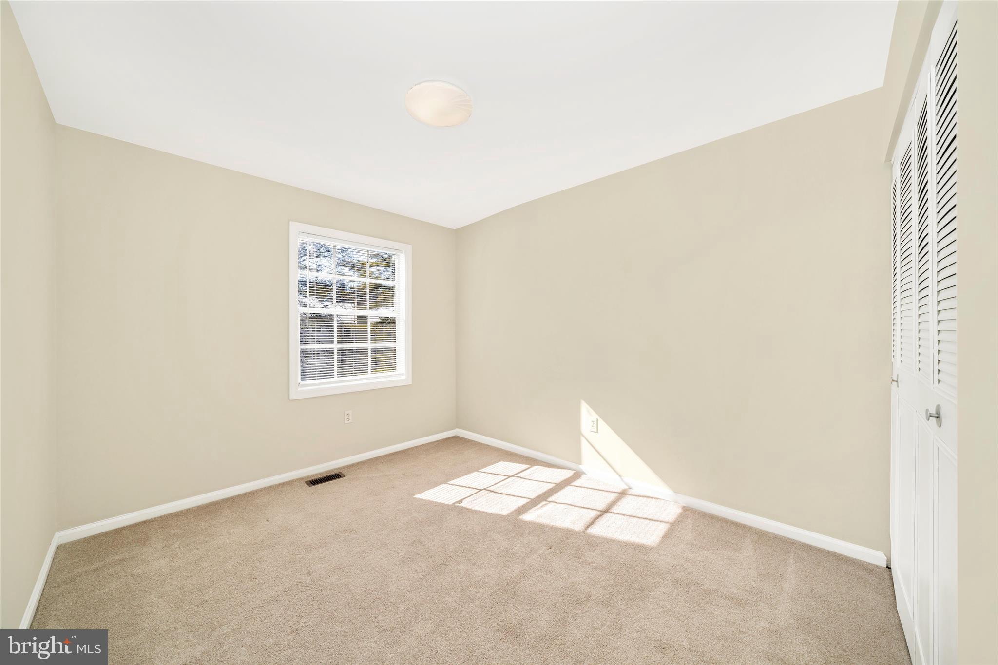 CROFTON MEWS CONDO - Residential