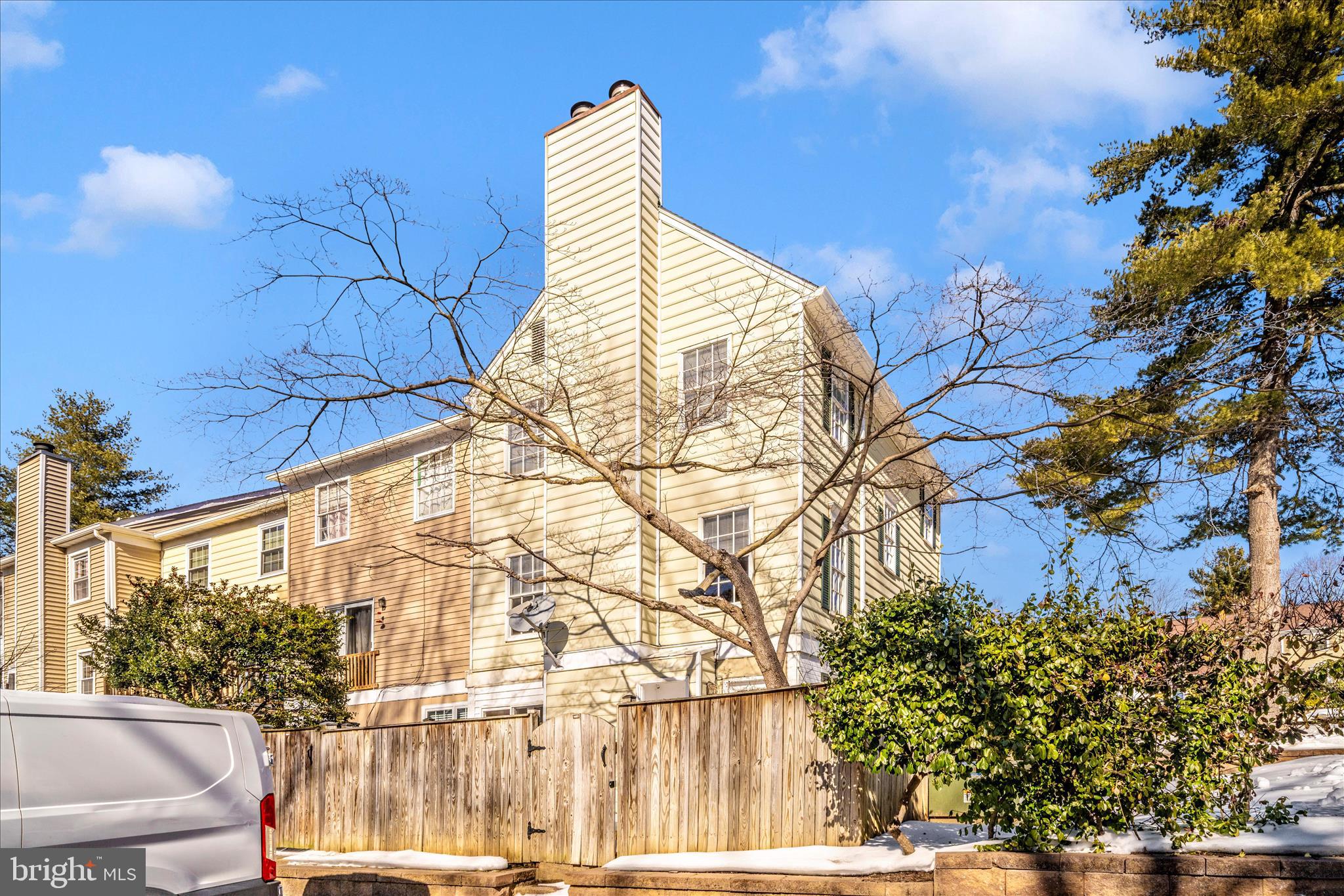 CROFTON MEWS CONDO - Residential