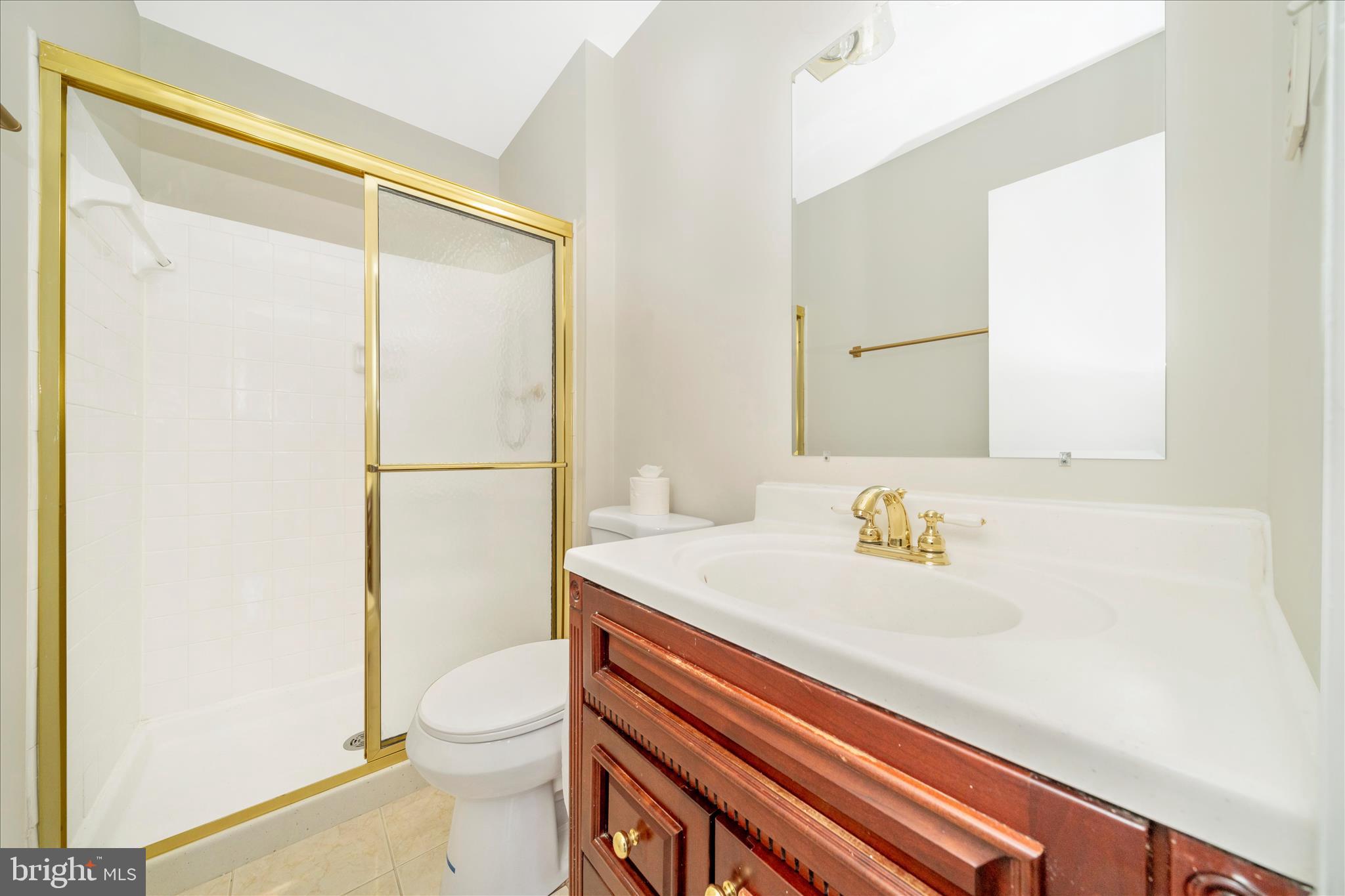 CROFTON MEWS CONDO - Residential