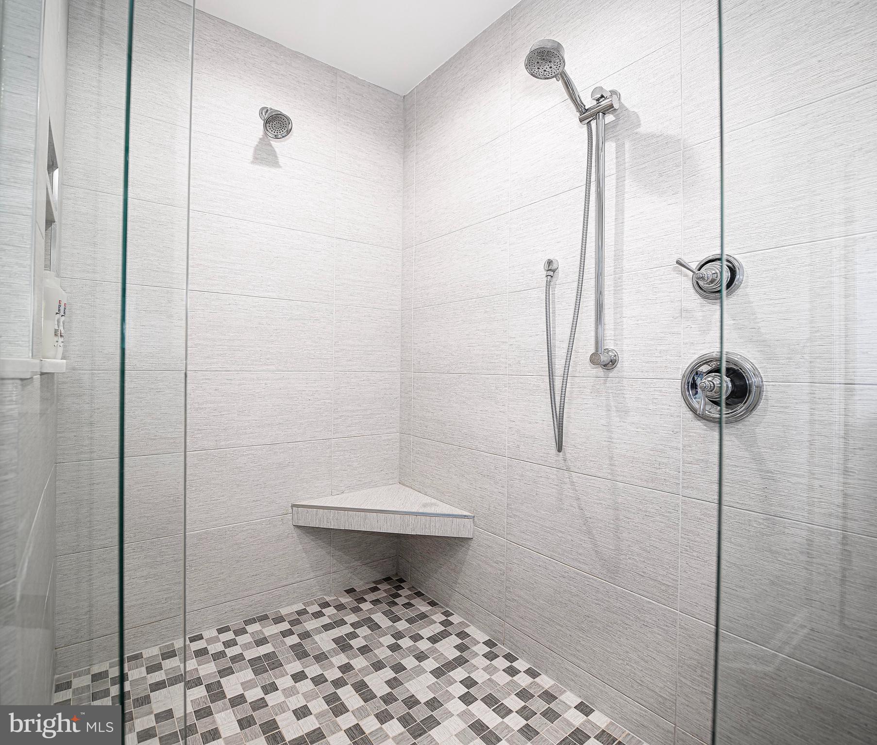 CAINE KEYS II EXT - Residential