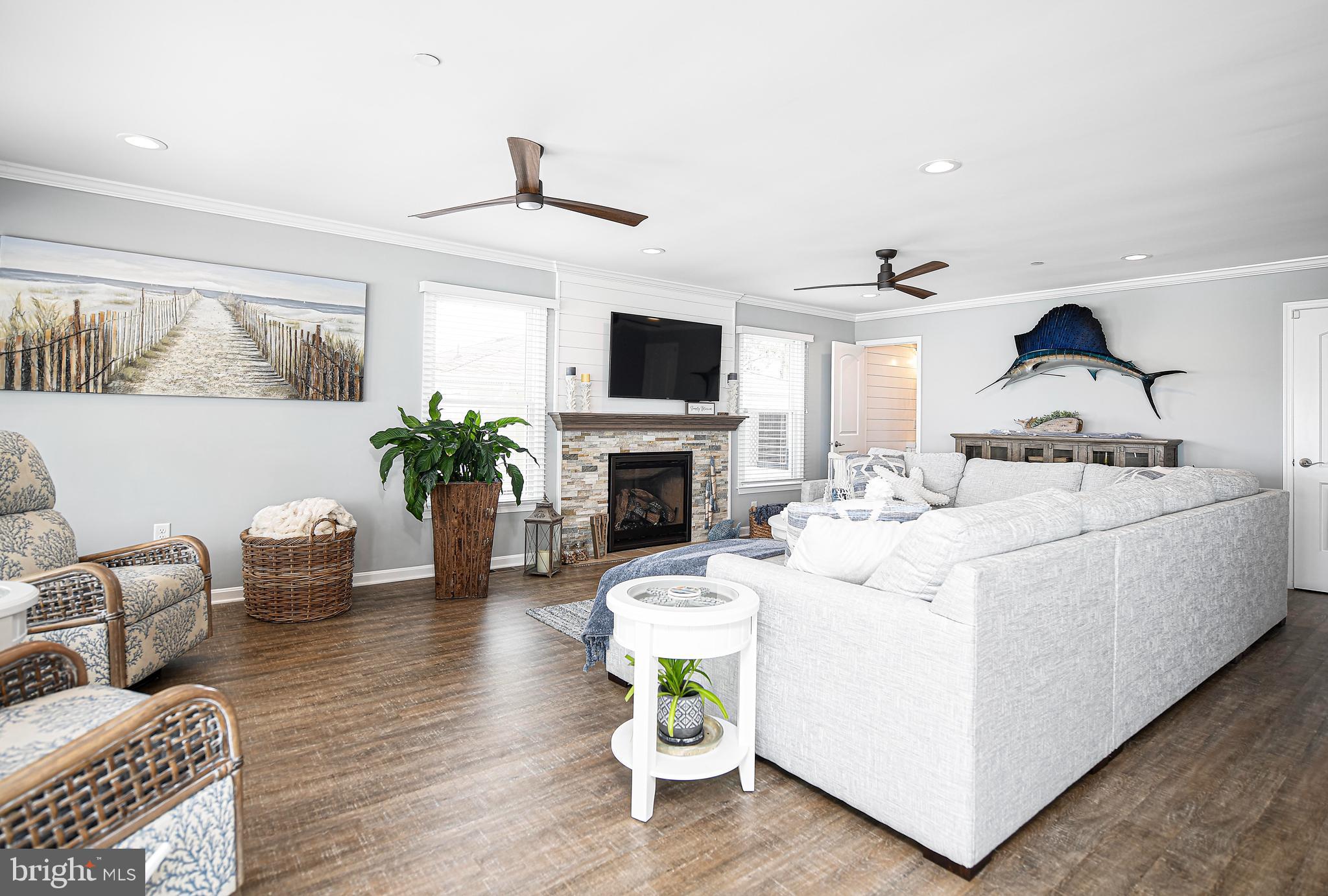 CAINE KEYS II EXT - Residential