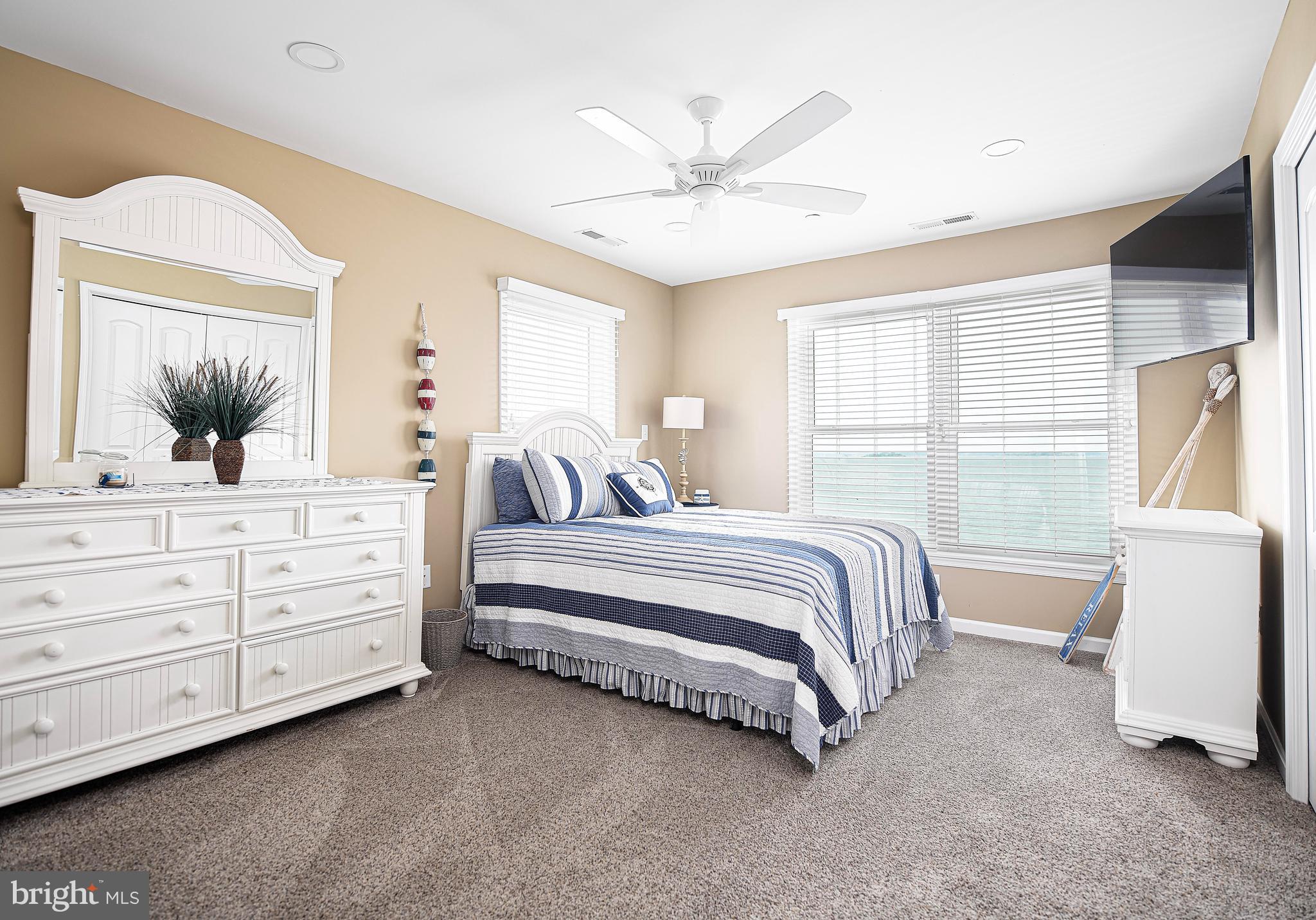 CAINE KEYS II EXT - Residential