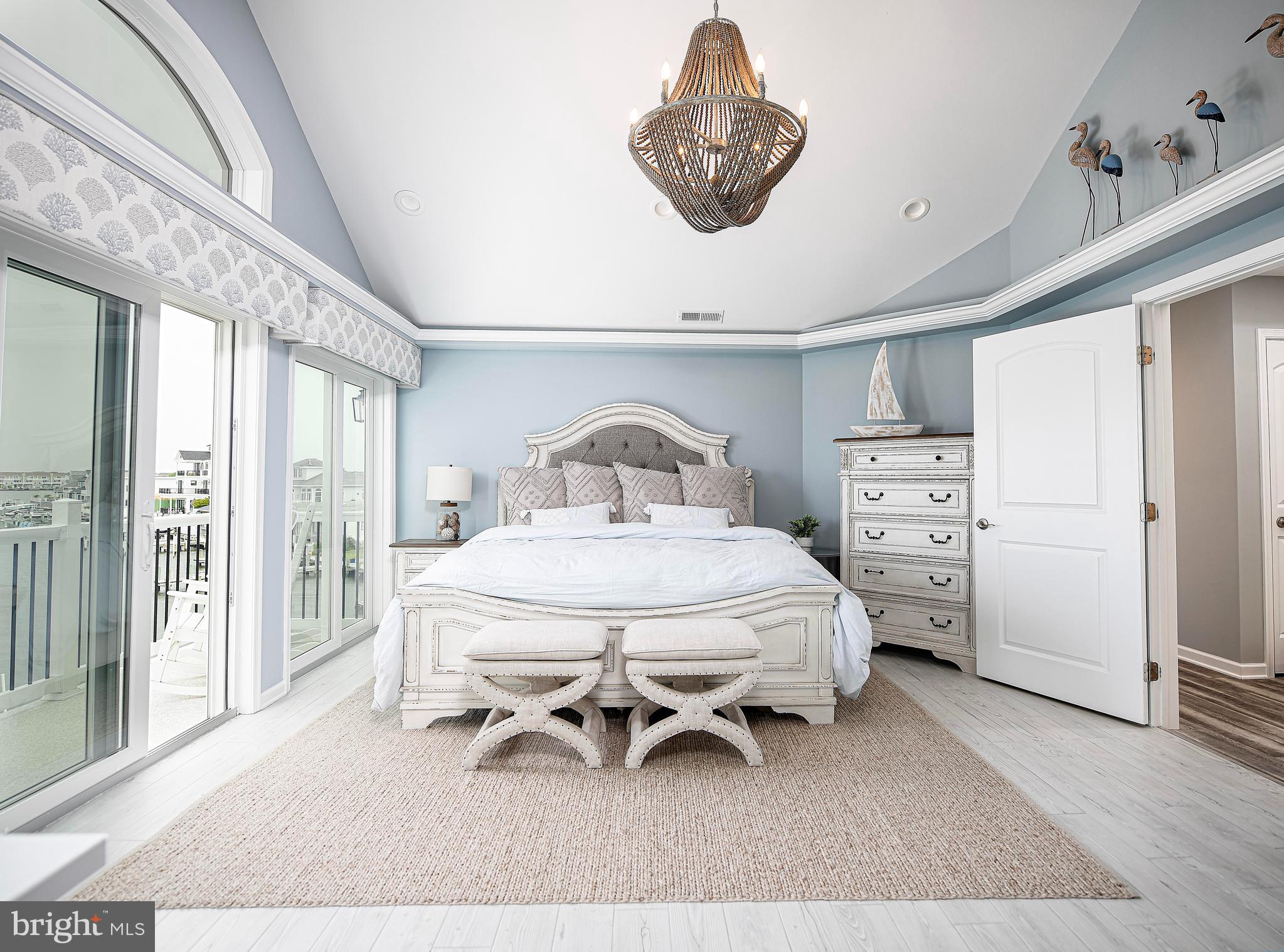 CAINE KEYS II EXT - Residential