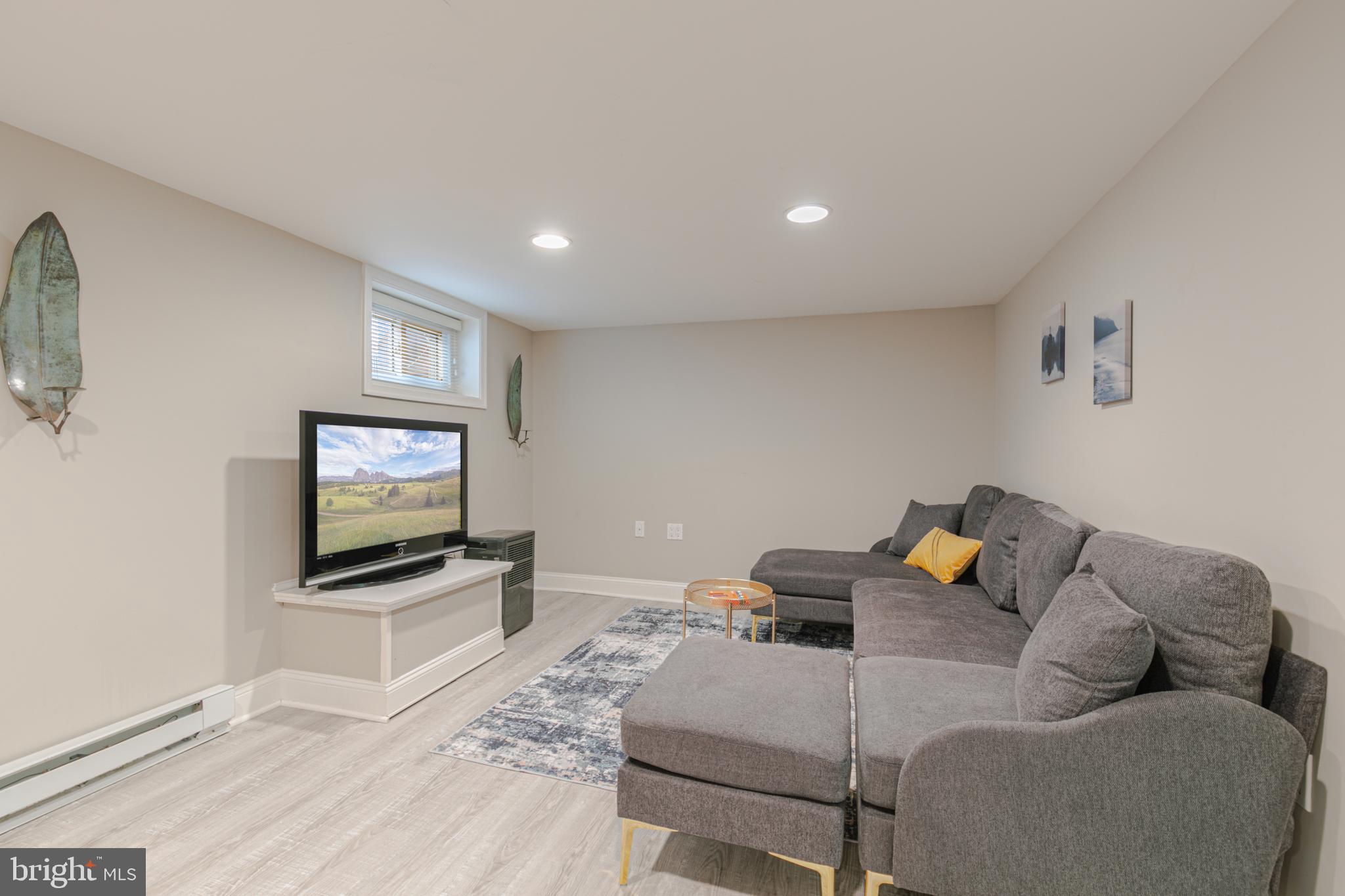 DEL RAY - Residential Lease