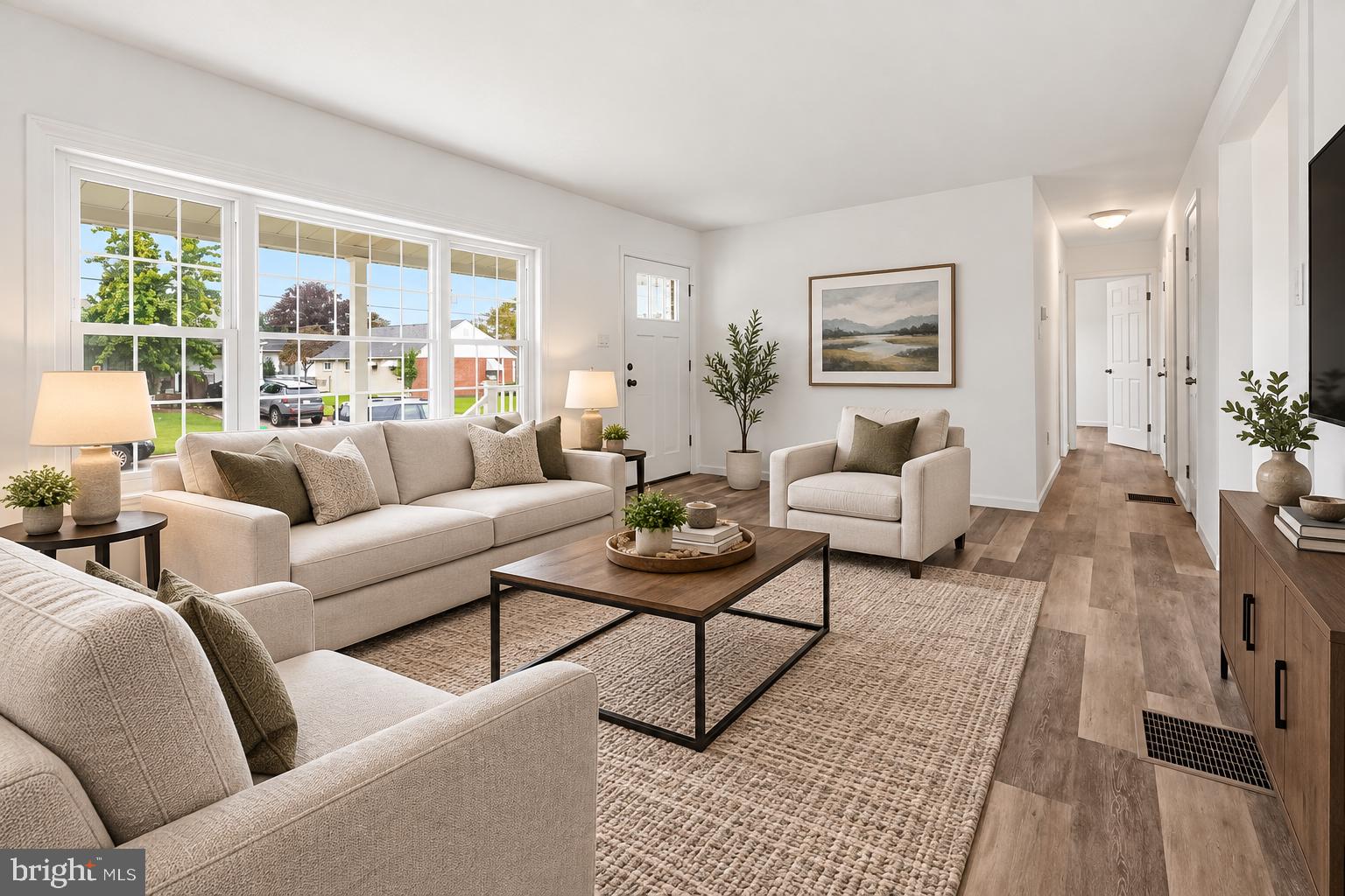 908 OLD ORCHARD LANE