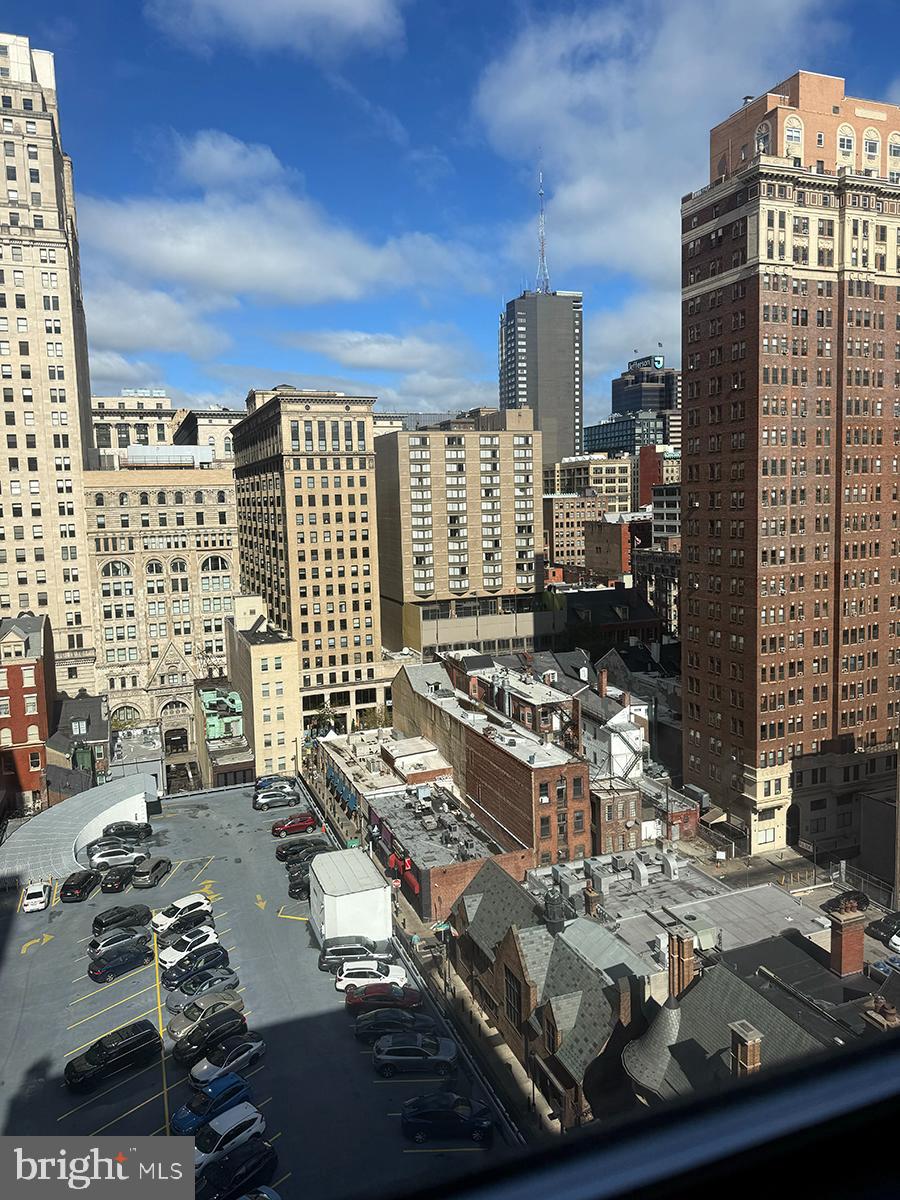 CENTER CITY - Residential Lease