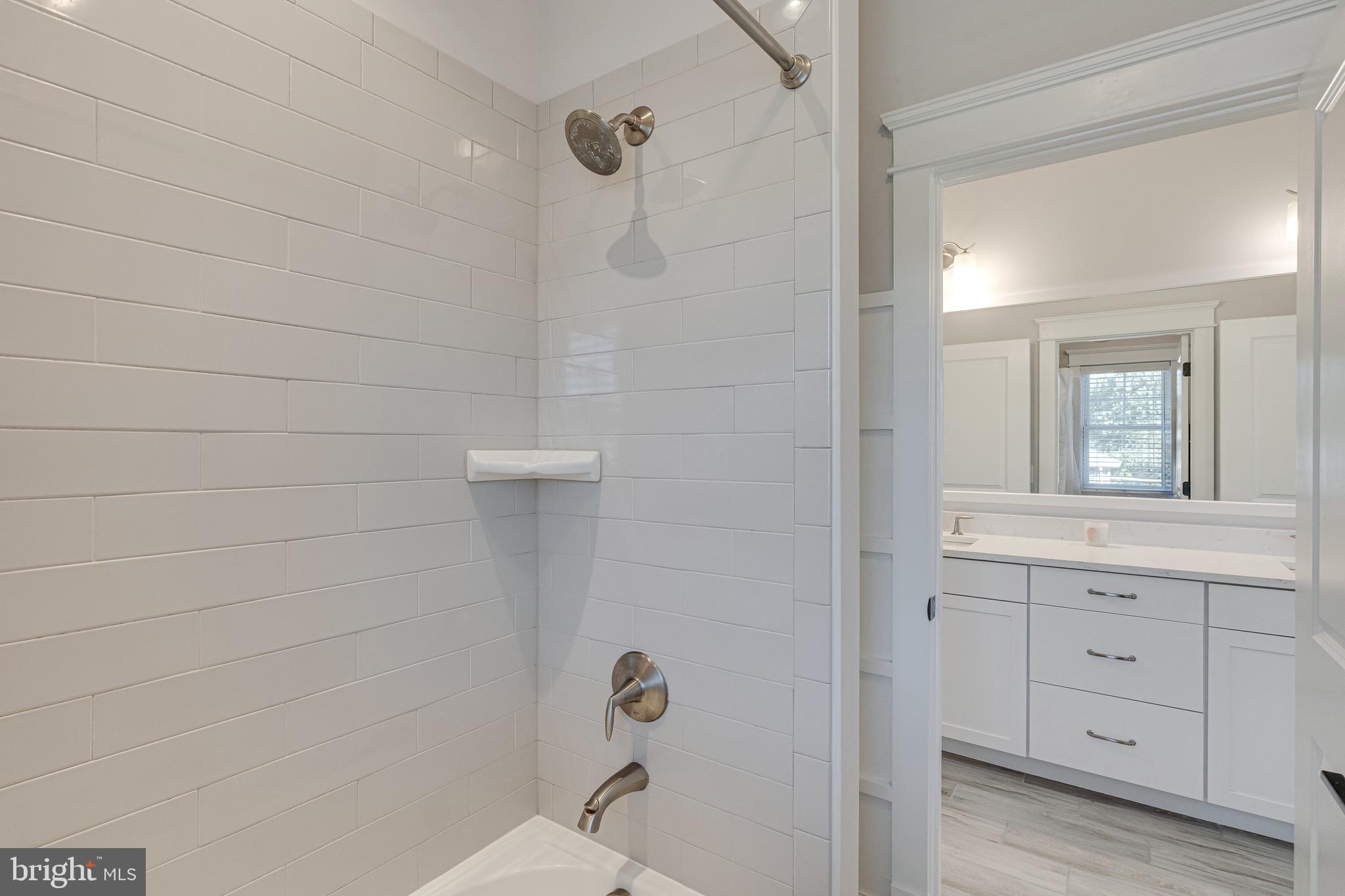 EL NIDO ESTATES - Residential