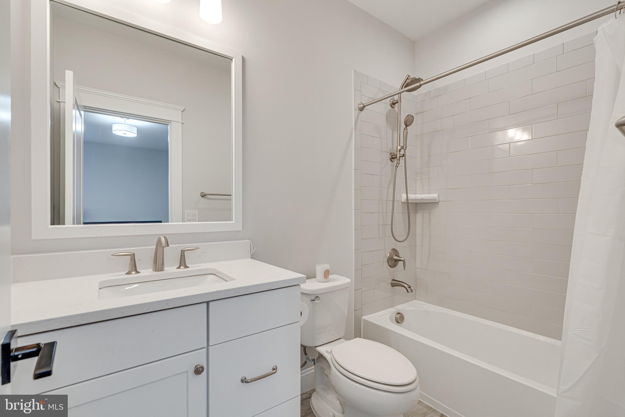 EL NIDO ESTATES - Residential