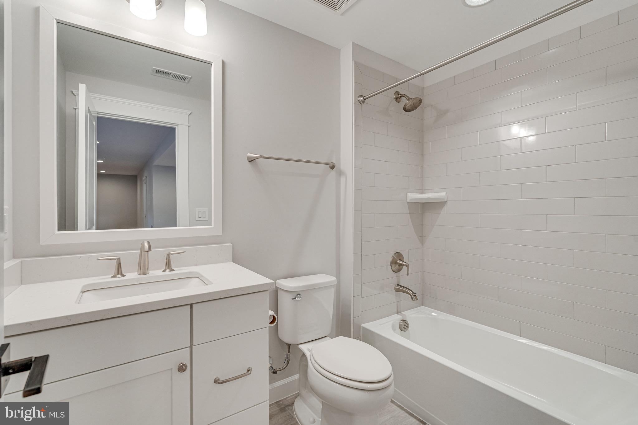 EL NIDO ESTATES - Residential