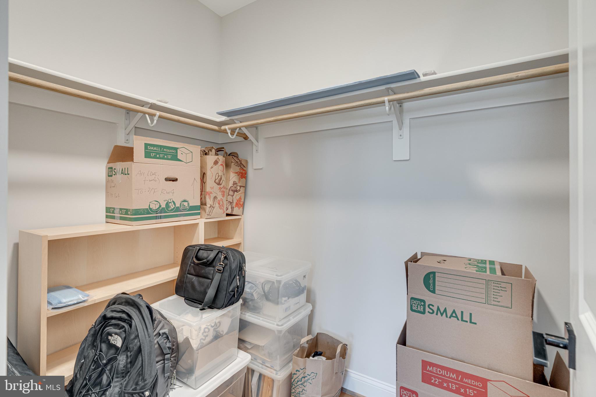 EL NIDO ESTATES - Residential