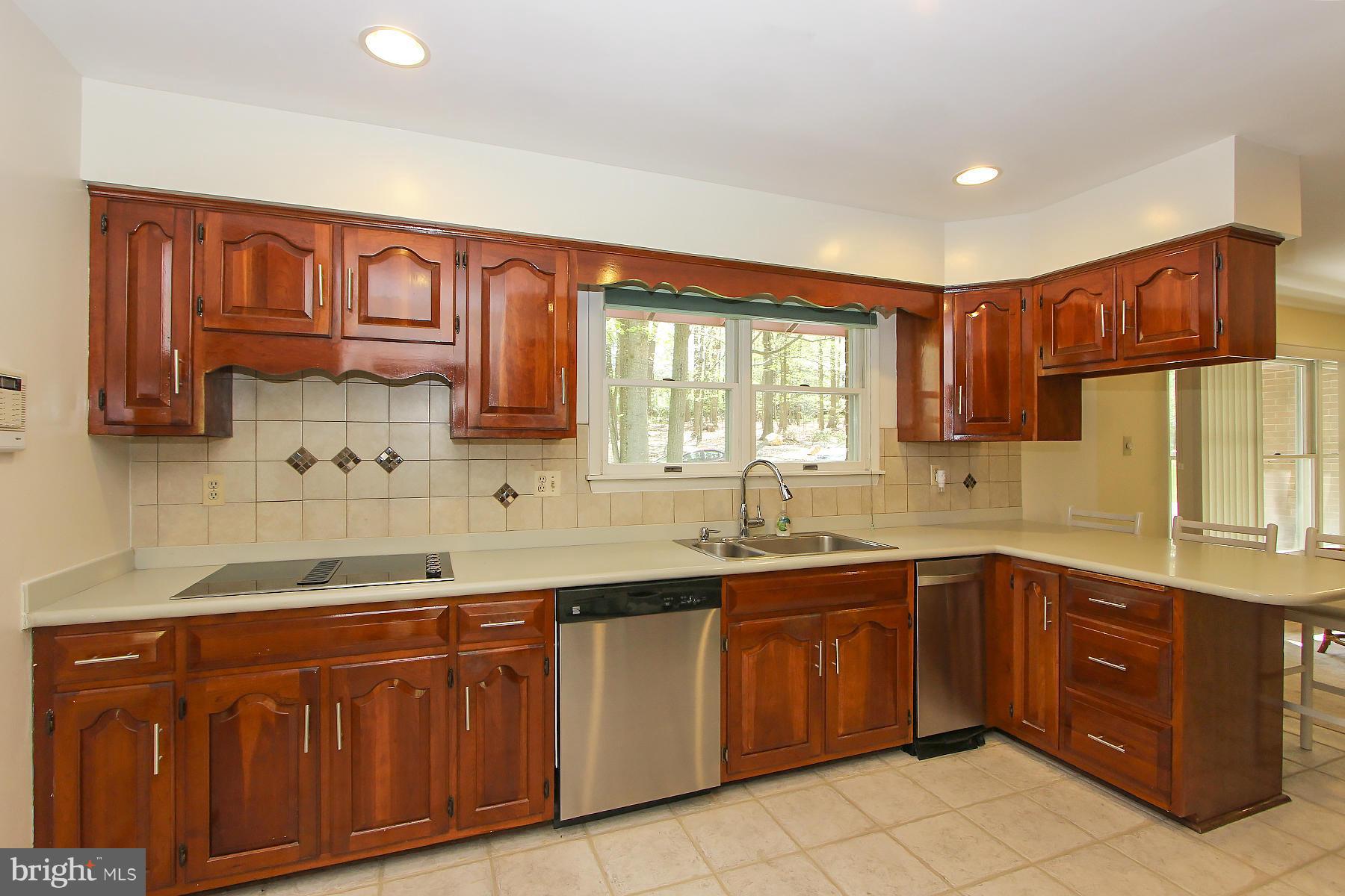 SIMPSON WOODS - Residential