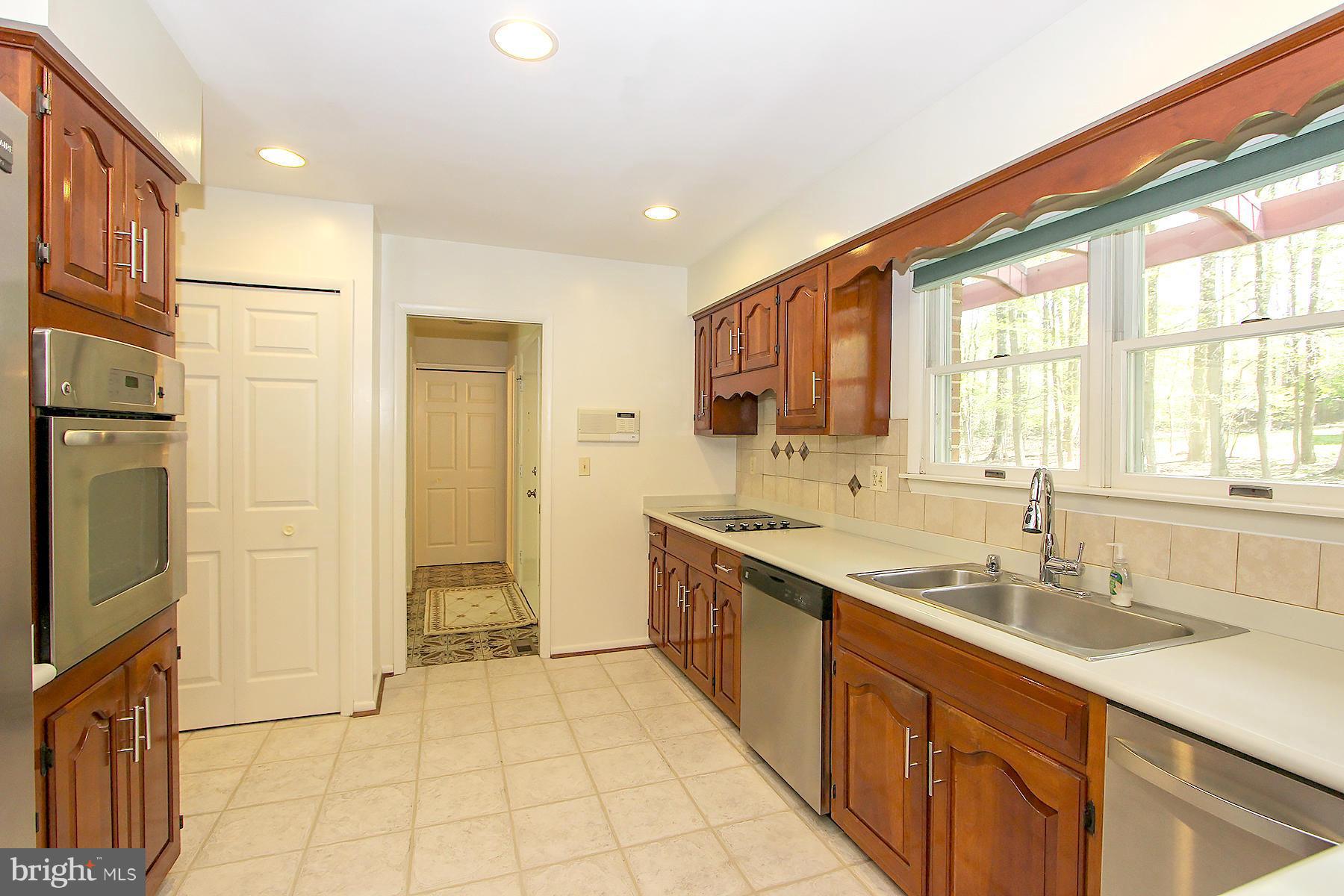 SIMPSON WOODS - Residential