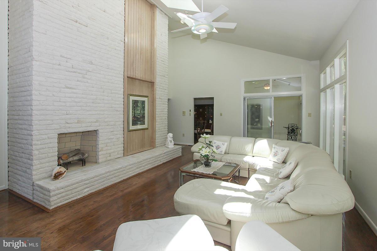 SIMPSON WOODS - Residential