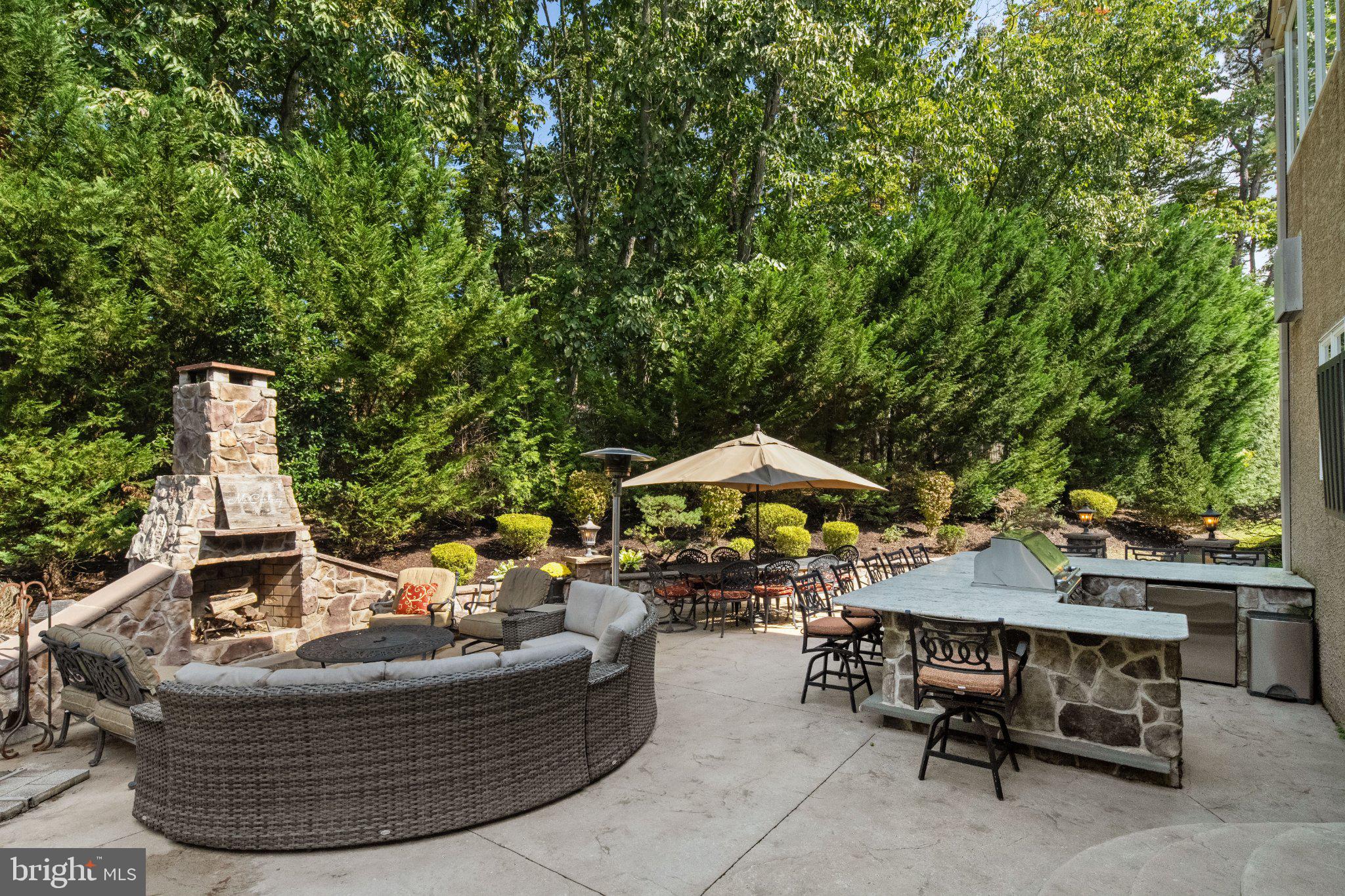 201 BLUE HERON COURT