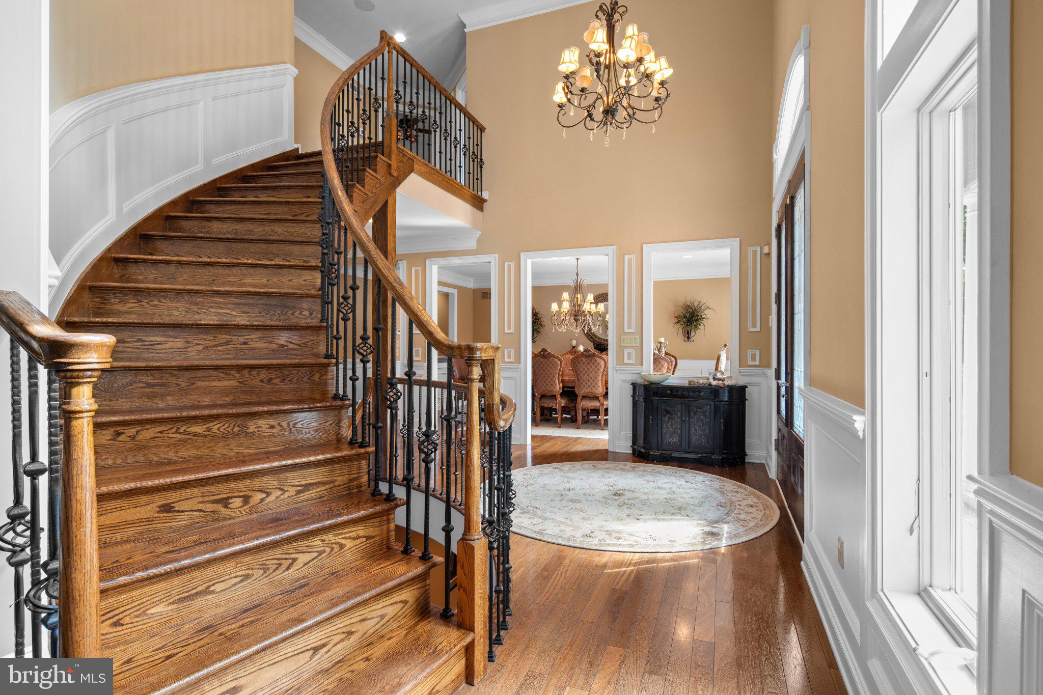 201 BLUE HERON COURT