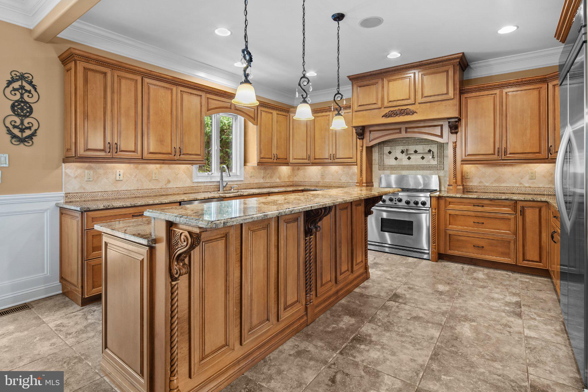 201 BLUE HERON COURT