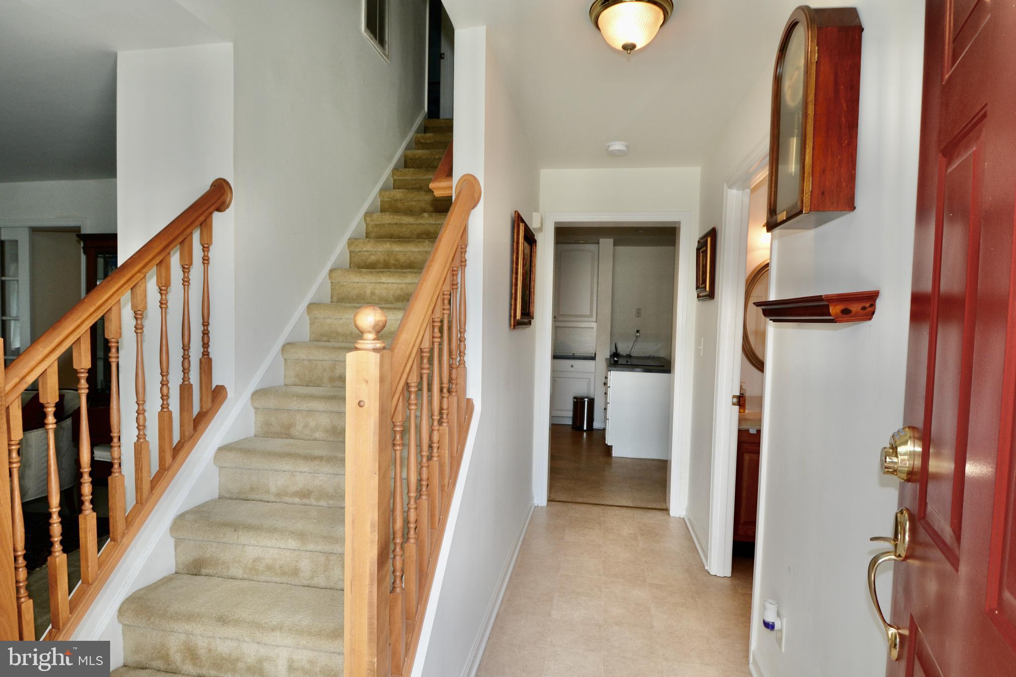 4 W WOODDUCK DR