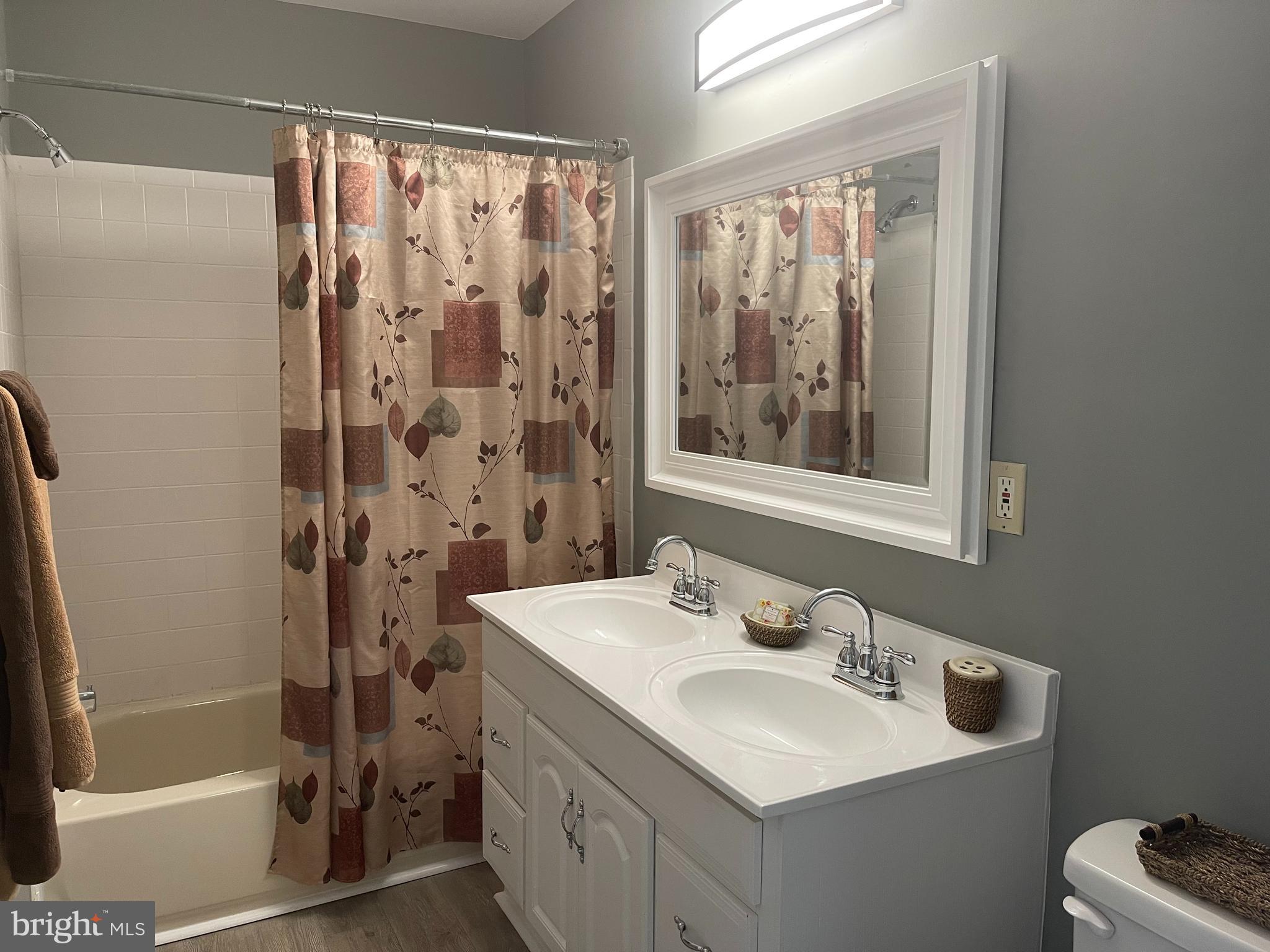 IRONGATE II - Residential