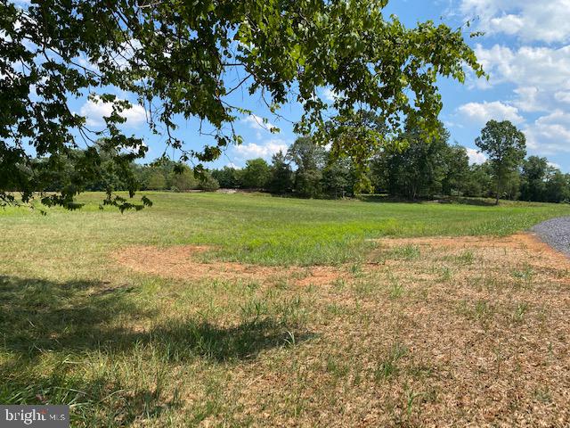 MOUNTAIN VIEW - Land