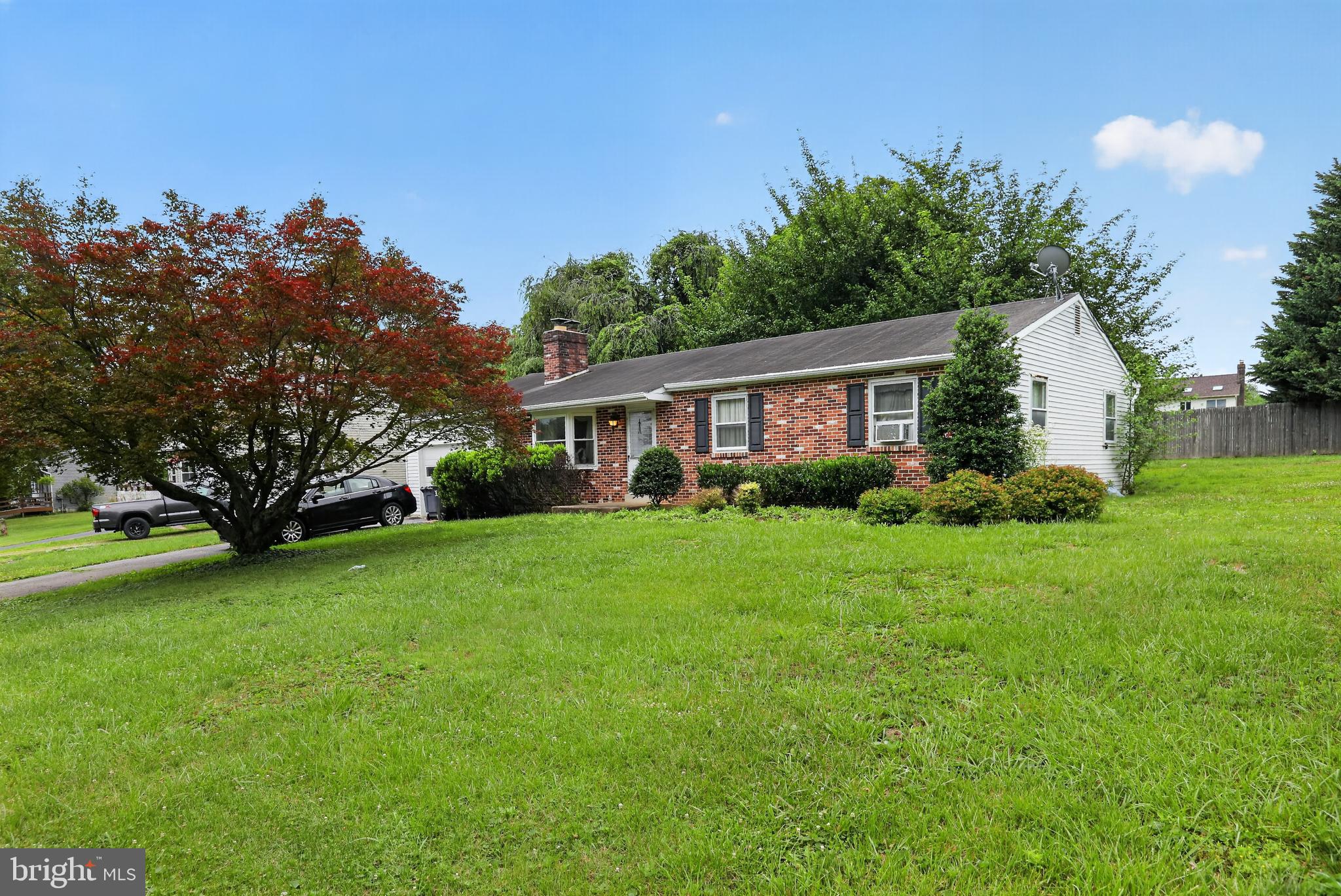 1 LYNN BOULEVARD