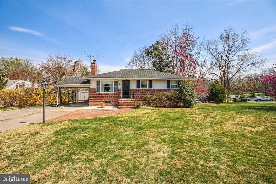 *** UNIQUE OPPORTUNITY*** to buy in this sought after Ellicott City neighborhood, minutes away from Route 100, Route 29 and convenient to shop. Featuring 3 bedrooms, one full and one half bath and a finished lower level, this home sits on a beautiful corner lot. The screened back porch invites you to host parties or enjoy relaxed quiet moments in the morning or evening. The interior can easily be redesigned to the owner’s desires. The finished basement is perfect for entertaining and to be used as a recreation room. THIS HOUSE IS WILL BE SOLD “AS IS”