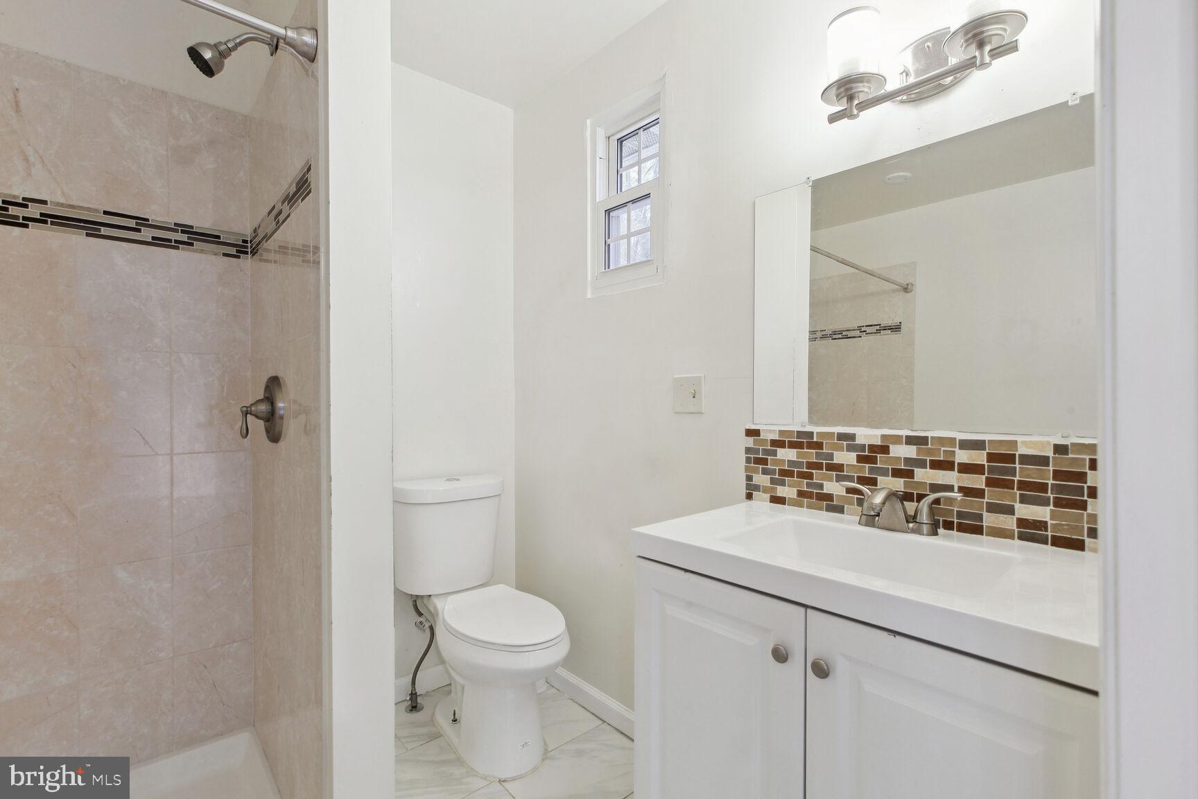 ROSEDALE - Residential Lease