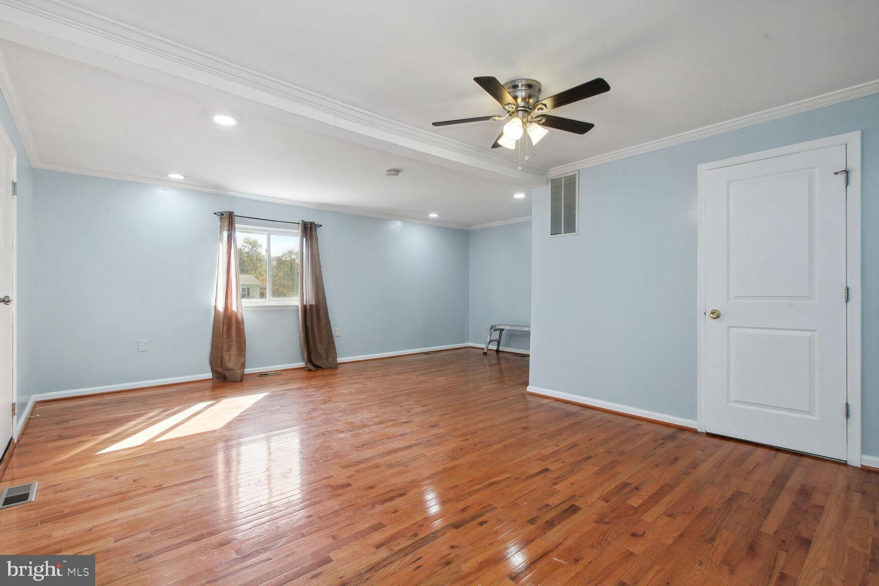 ROSEDALE - Residential Lease