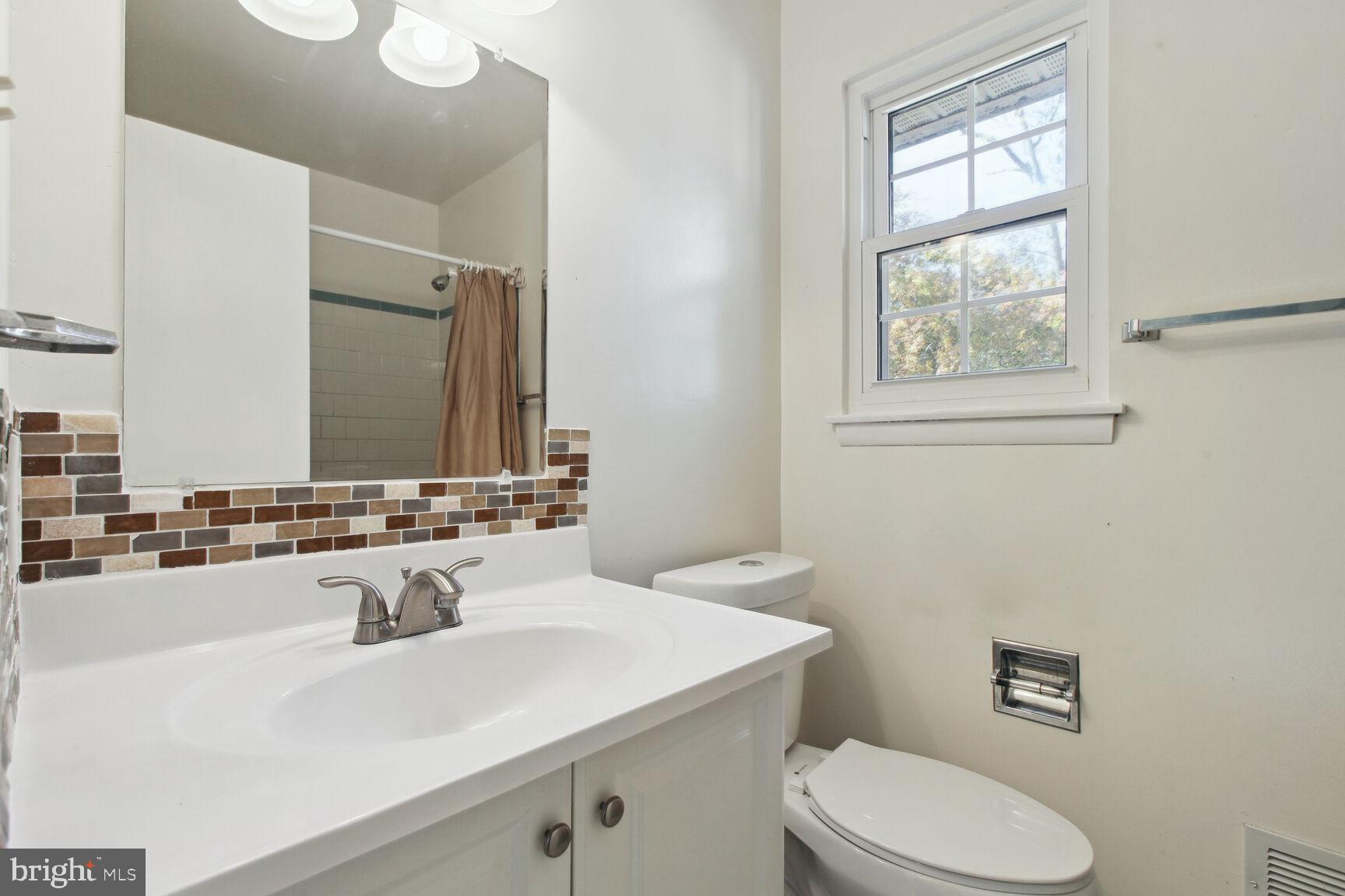 ROSEDALE - Residential Lease