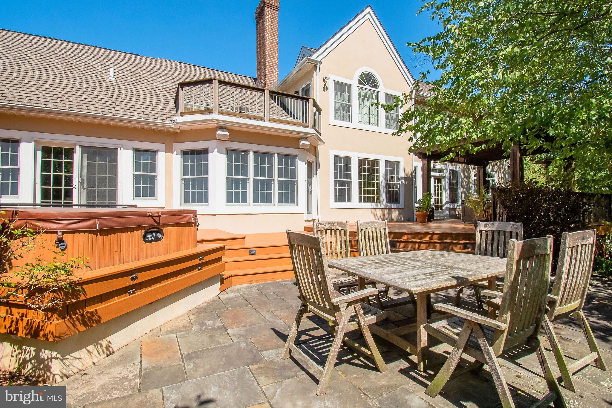 WEATHERFIELD - Residential