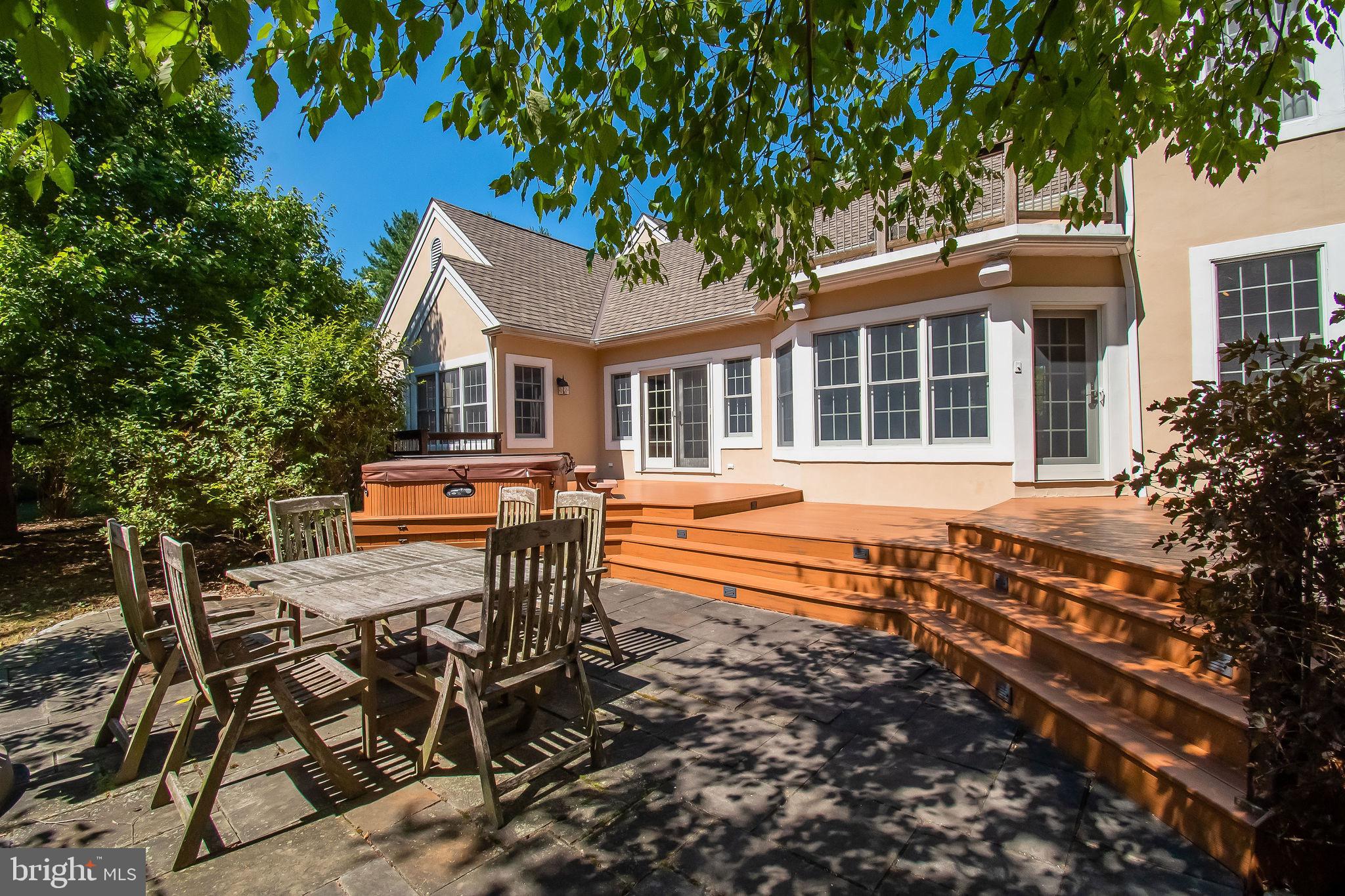 WEATHERFIELD - Residential