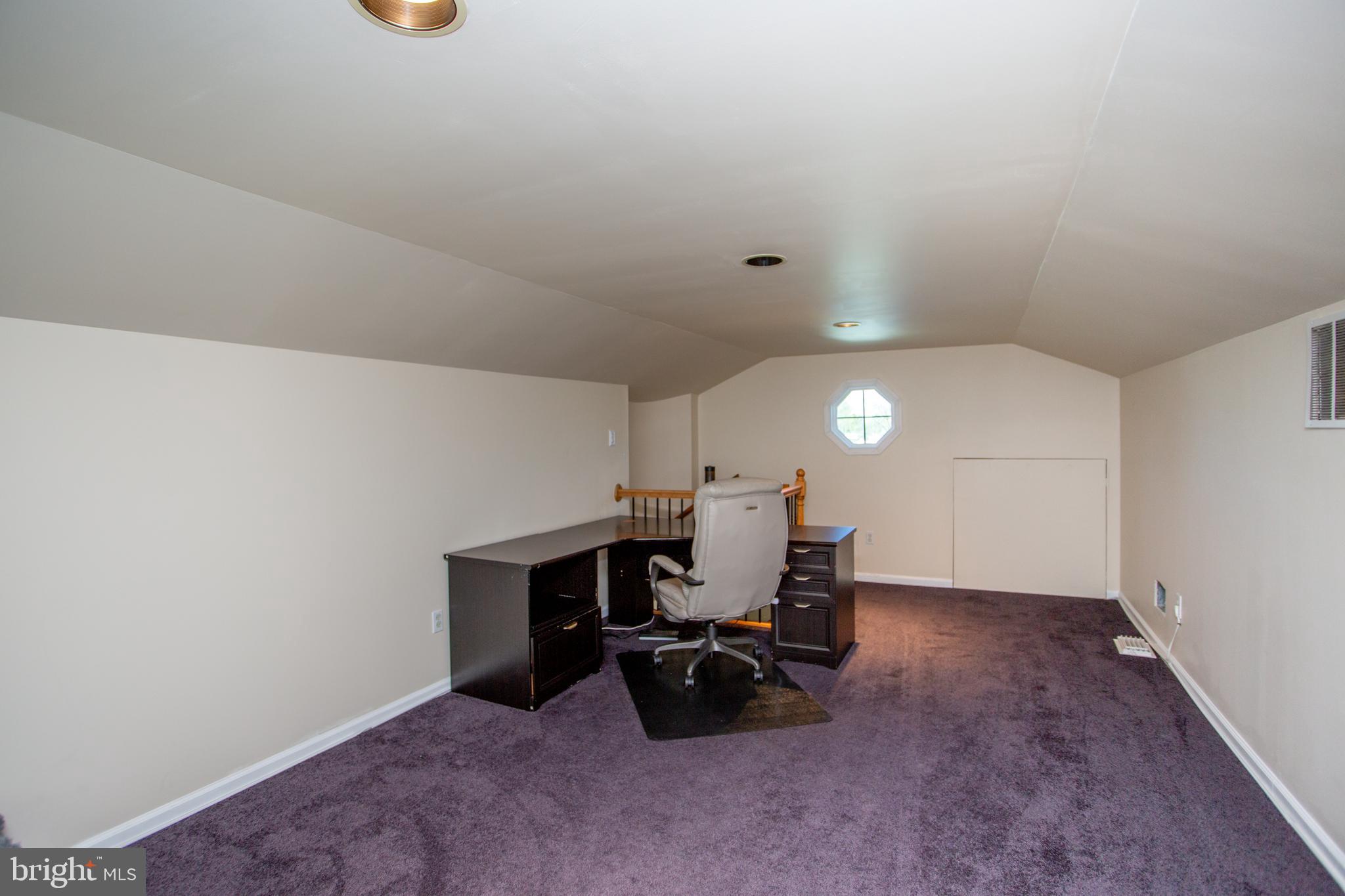 FEASTERVILLE - Residential