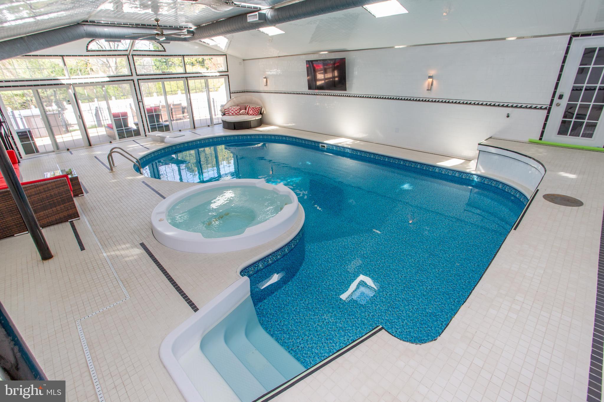 FEASTERVILLE - Residential