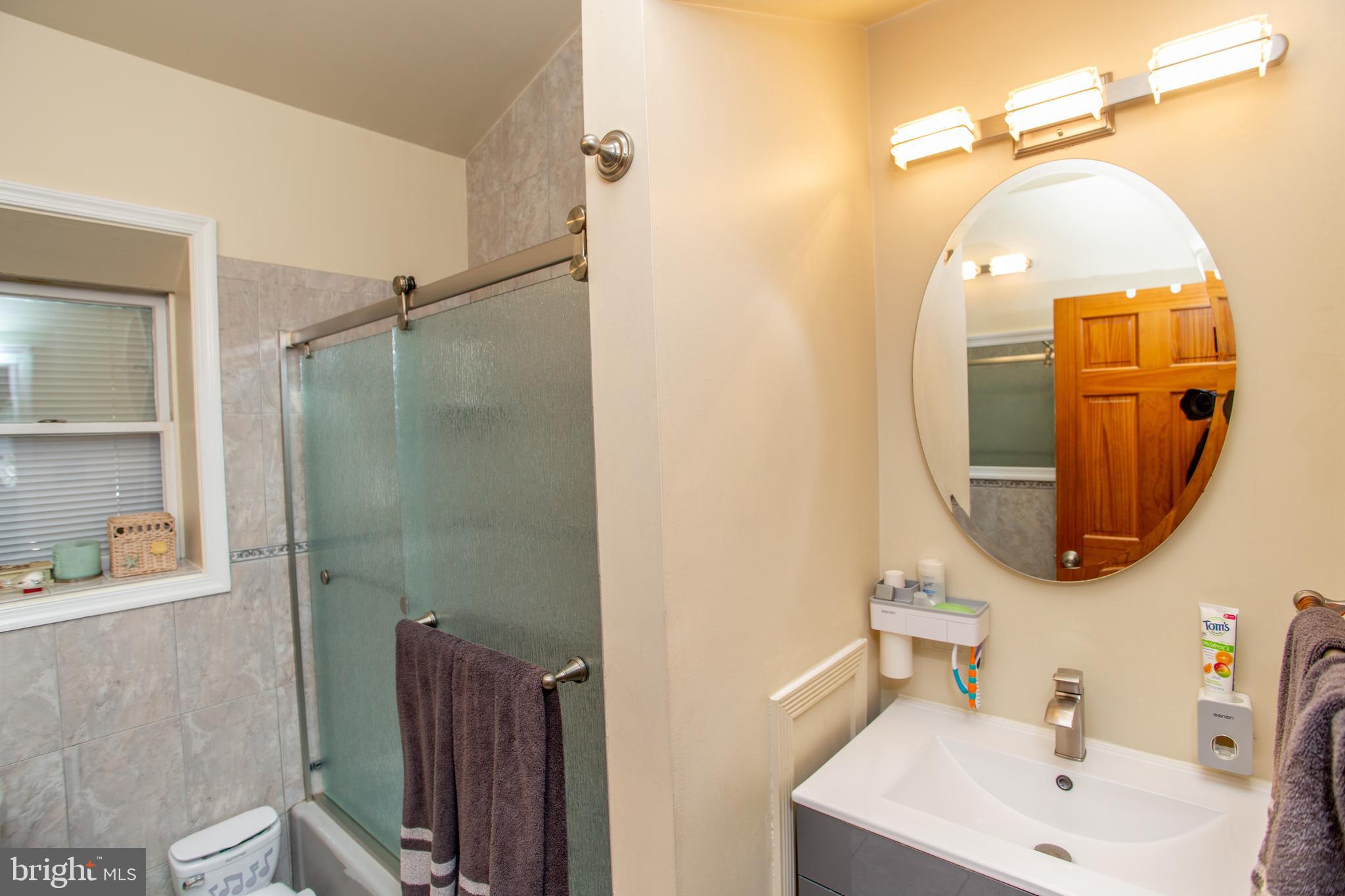 FEASTERVILLE - Residential