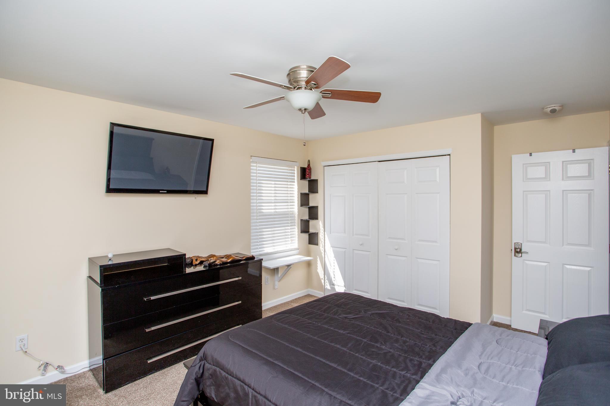 FEASTERVILLE - Residential