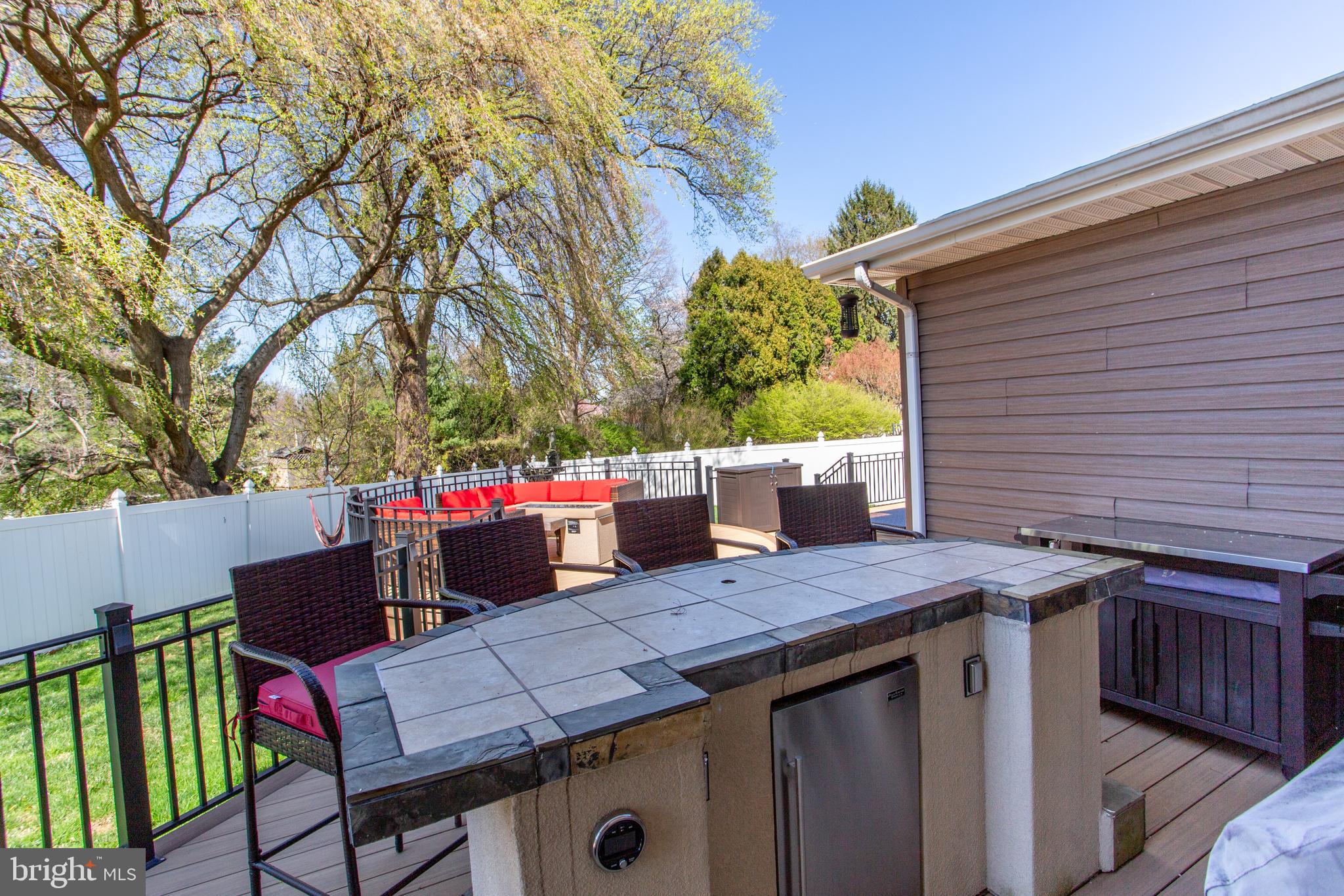 FEASTERVILLE - Residential