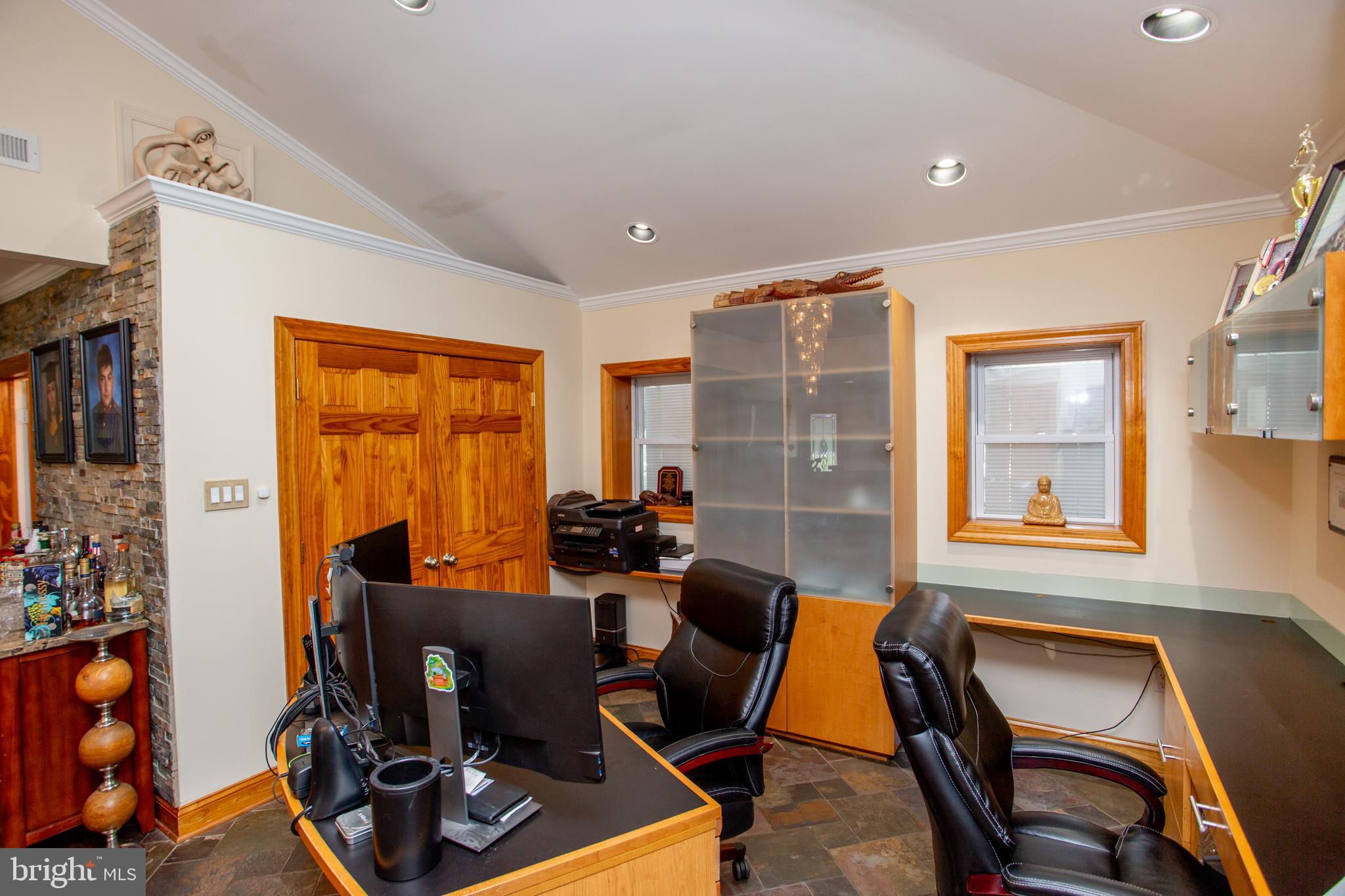 FEASTERVILLE - Residential