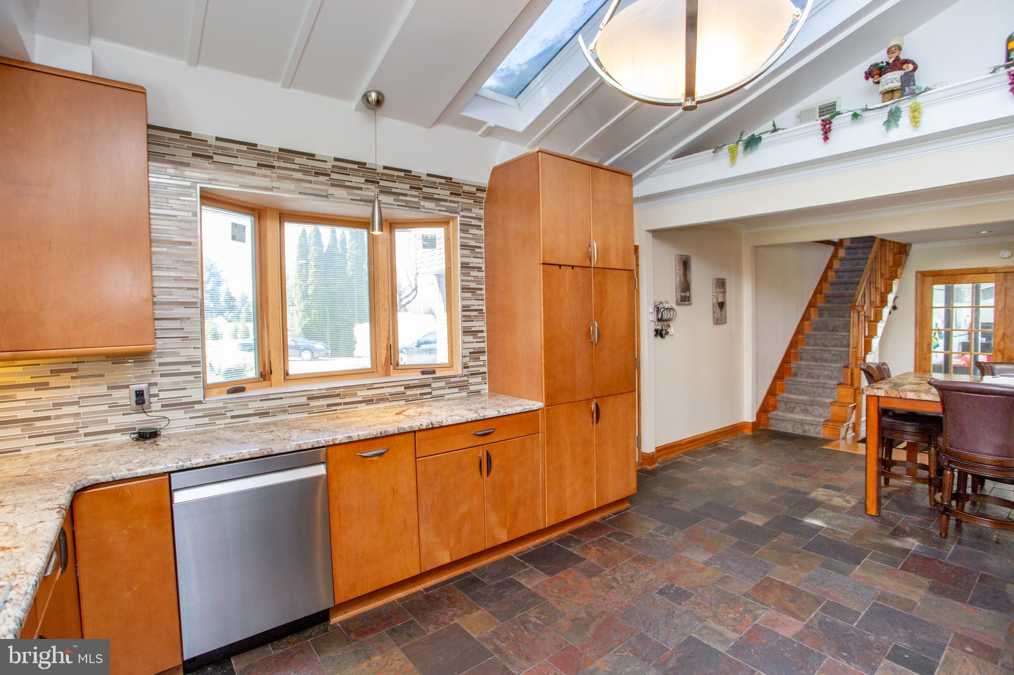 FEASTERVILLE - Residential