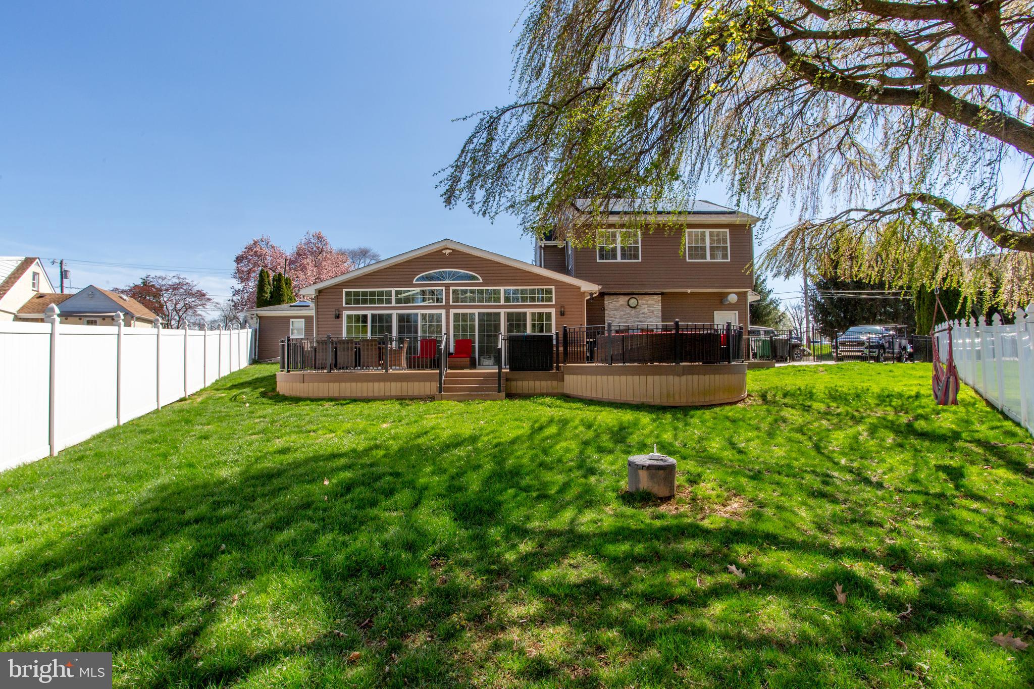 FEASTERVILLE - Residential