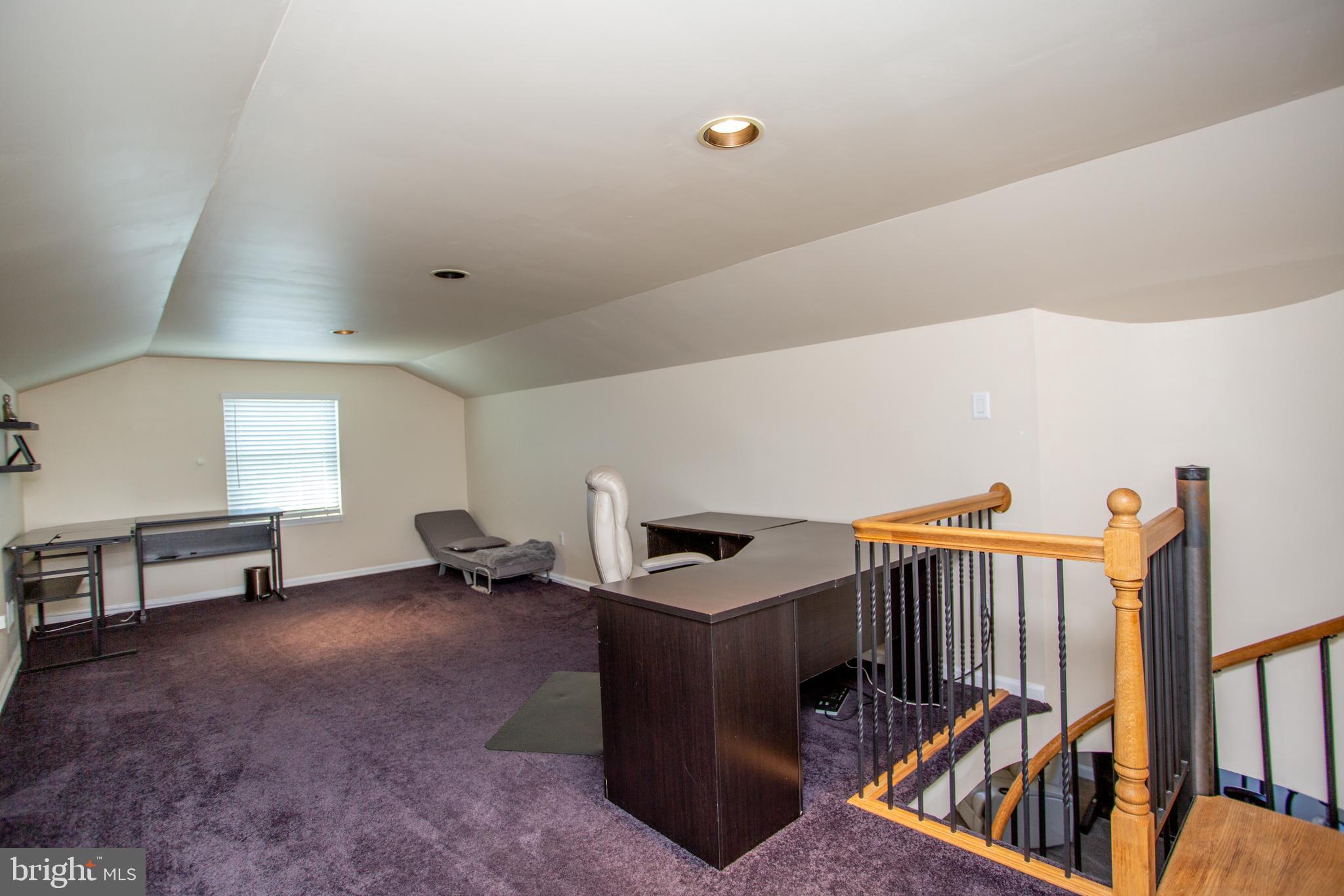 FEASTERVILLE - Residential