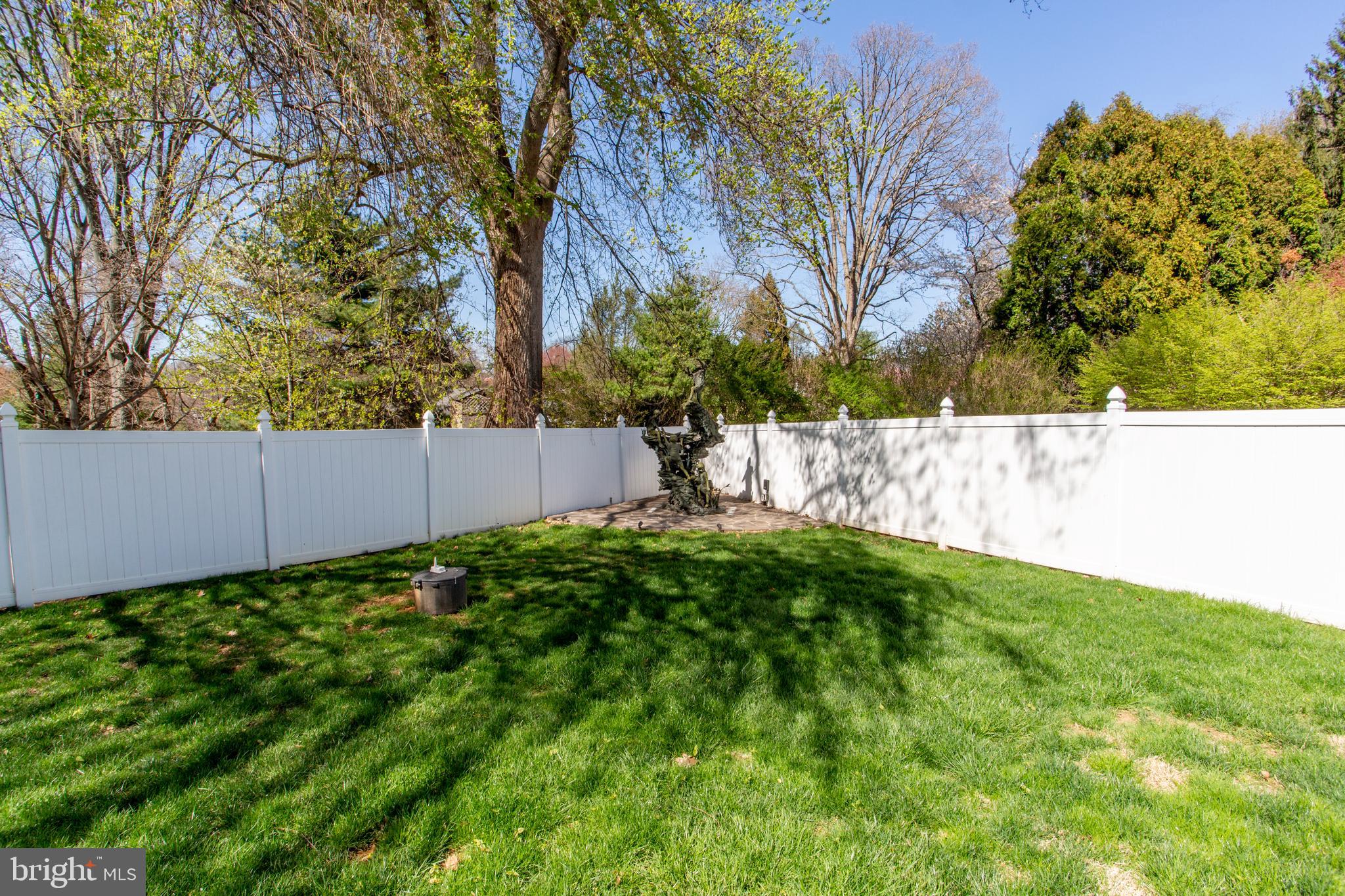 FEASTERVILLE - Residential