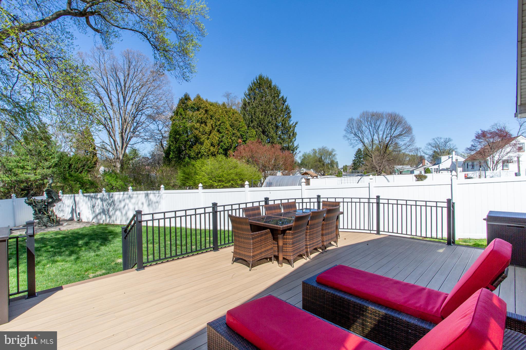 FEASTERVILLE - Residential