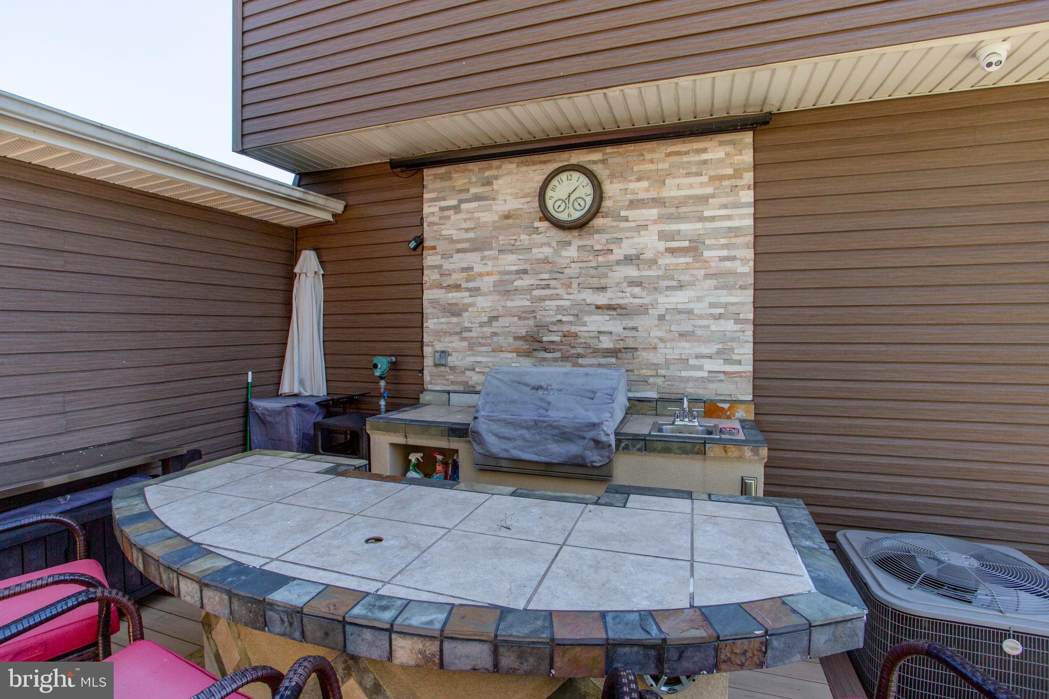 FEASTERVILLE - Residential