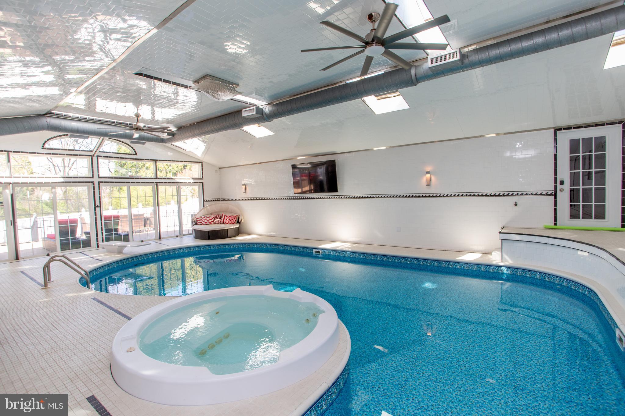 FEASTERVILLE - Residential